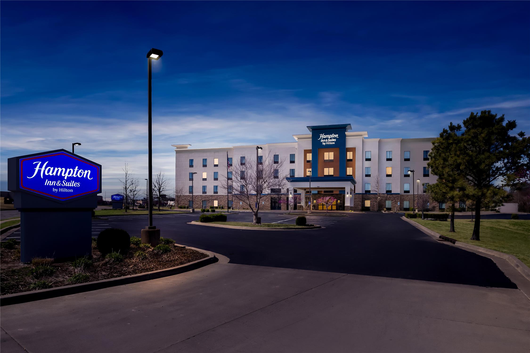 Hampton Inn & Suites Claremore 2