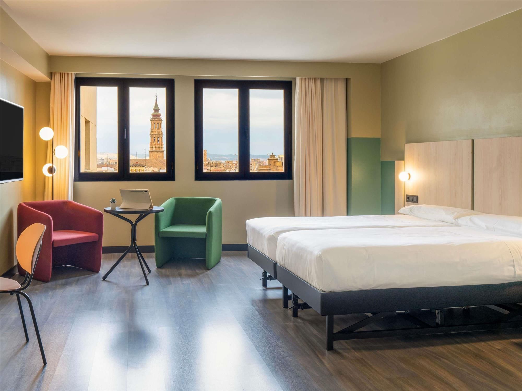 Ibis Styles Zaragoza Centro 2