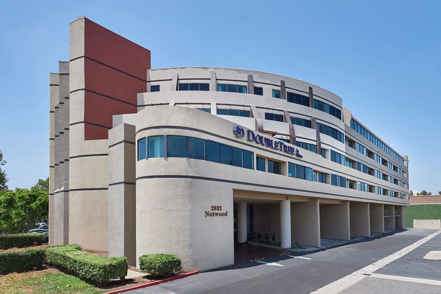 DoubleTree by Hilton Fullerton 2
