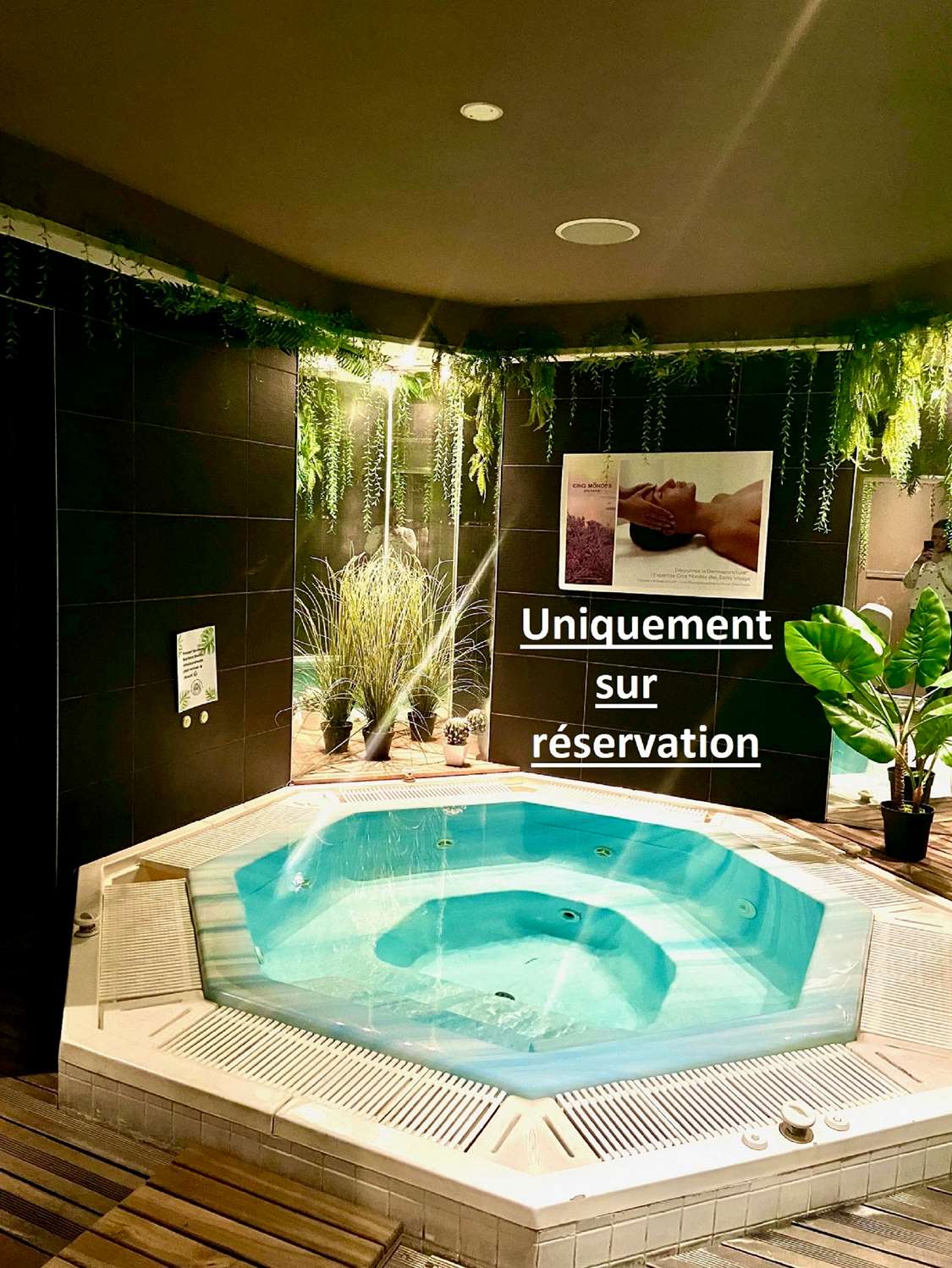Kyriad Restaurant Centre SPA Vichy 2