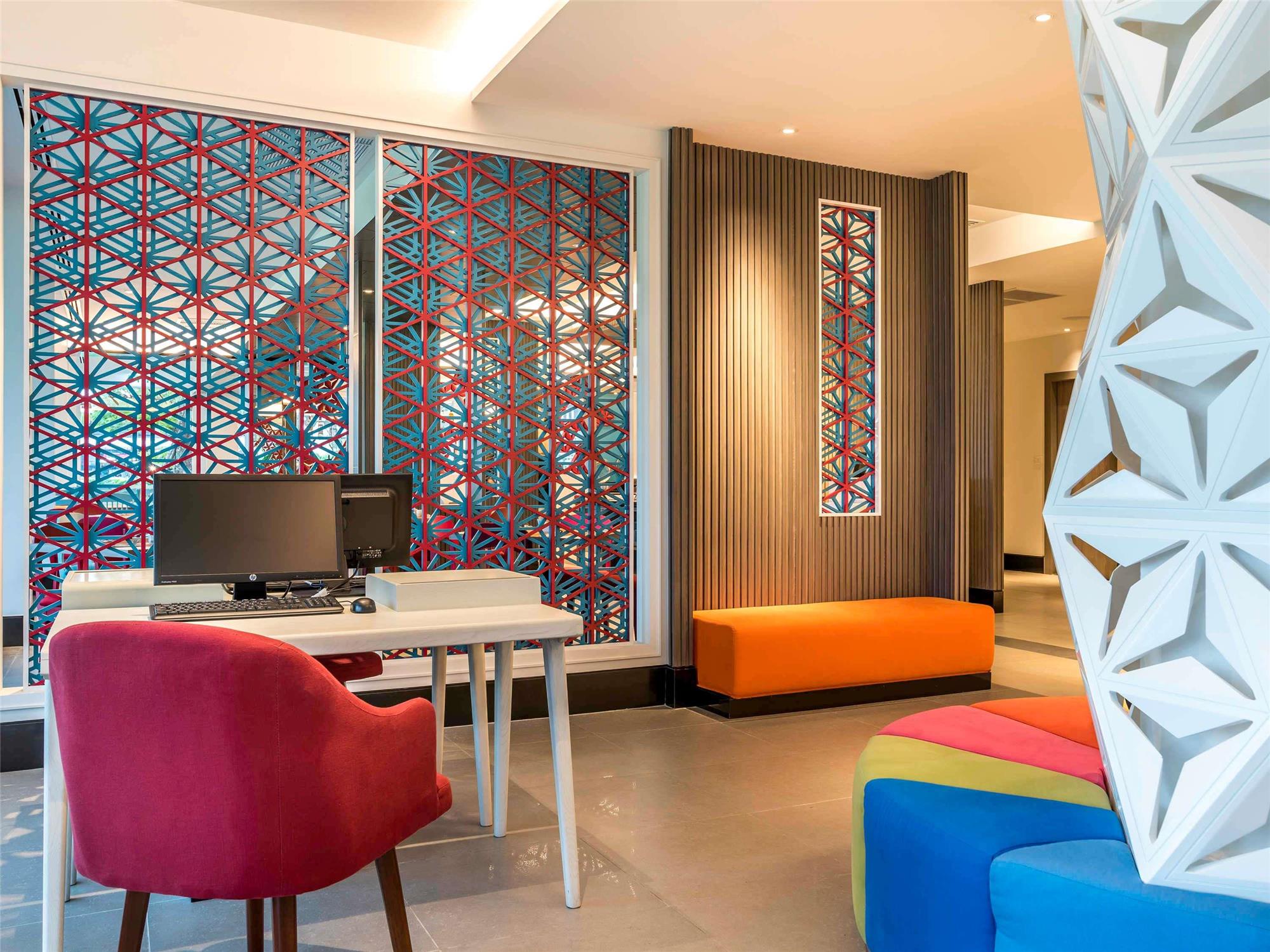 Ibis Styles Phuket City 2