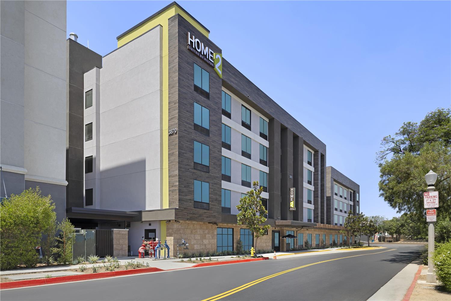 Home2 Suites by Hilton Riverside Downtown Convention Center 1