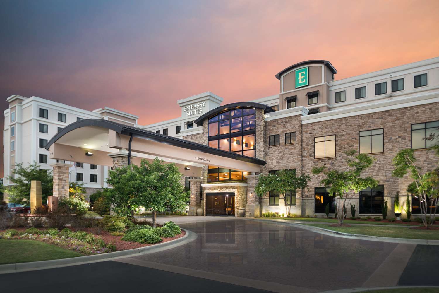 Embassy Suites by Hilton Fayetteville Fort Bragg 1