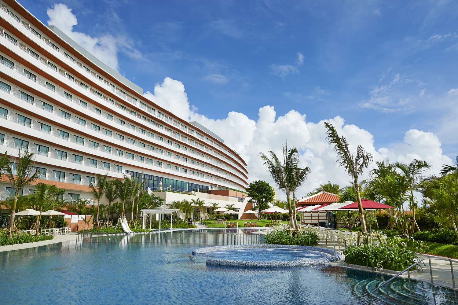 Hilton Okinawa Chatan Resort 1