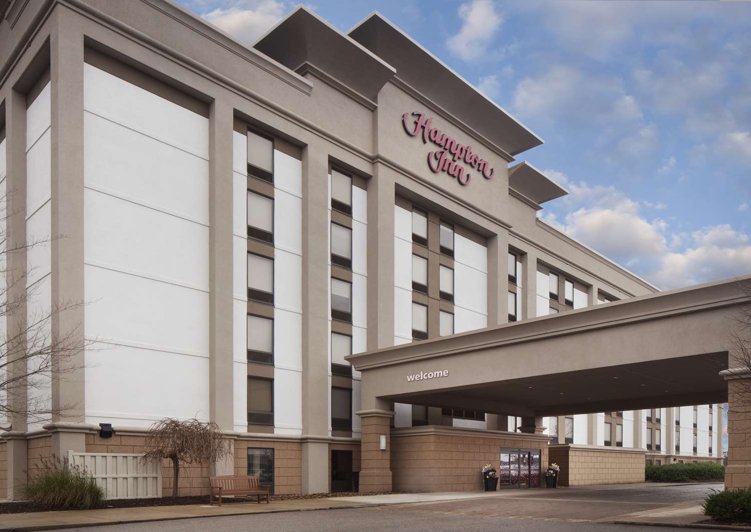 Hampton Inn Charleston-Southridge 1