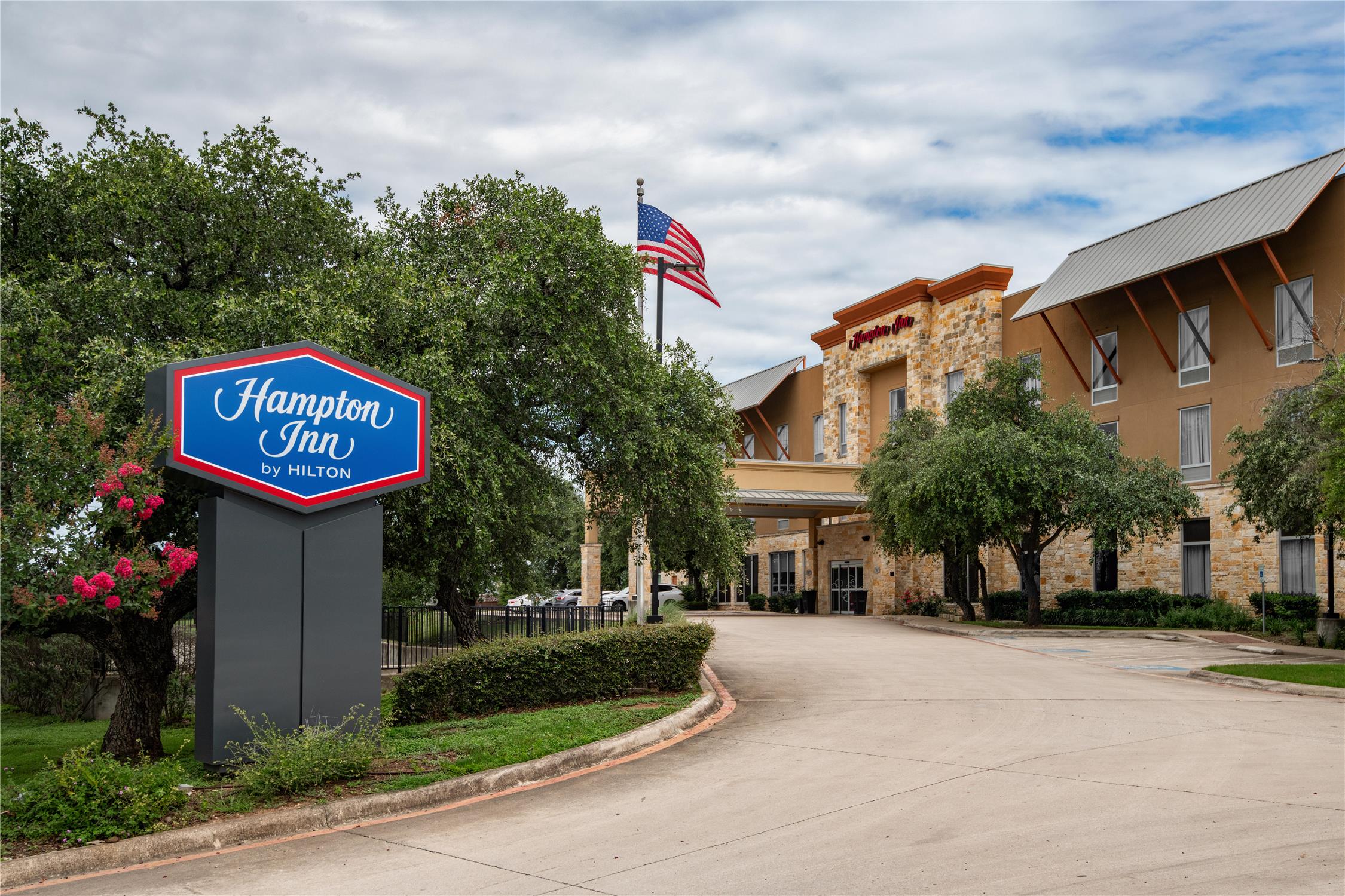 Hampton Inn Austin Oak Hill 1