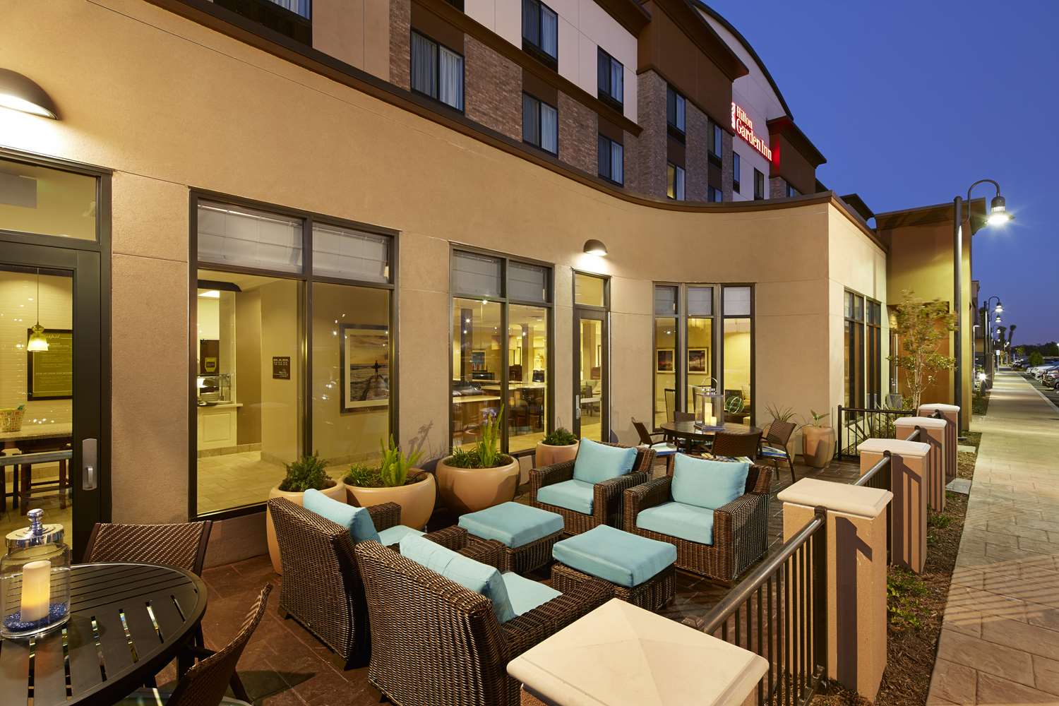 Hilton Garden Inn Los Angeles/Redondo Beach 2