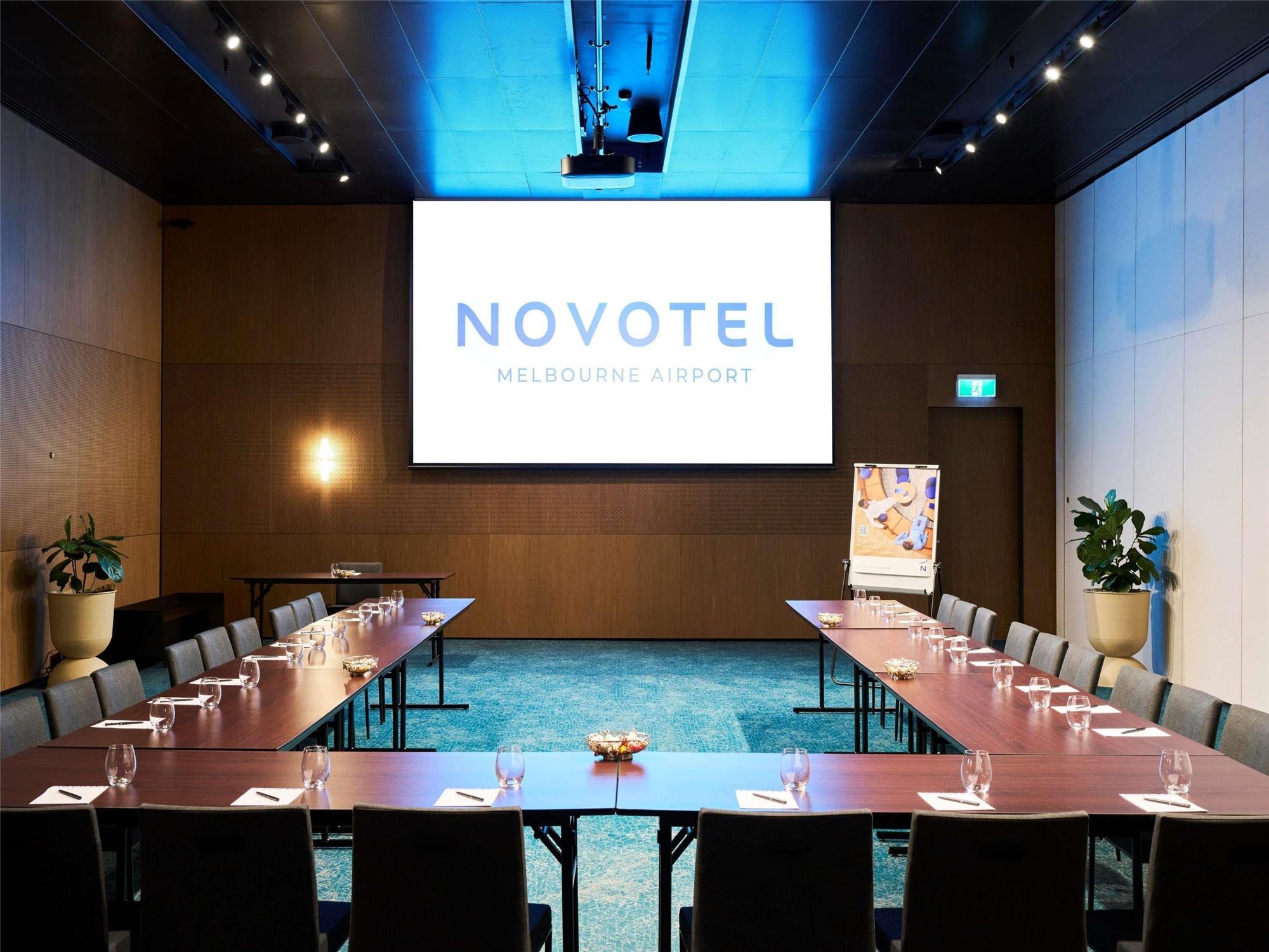 Novotel Melbourne Airport 2