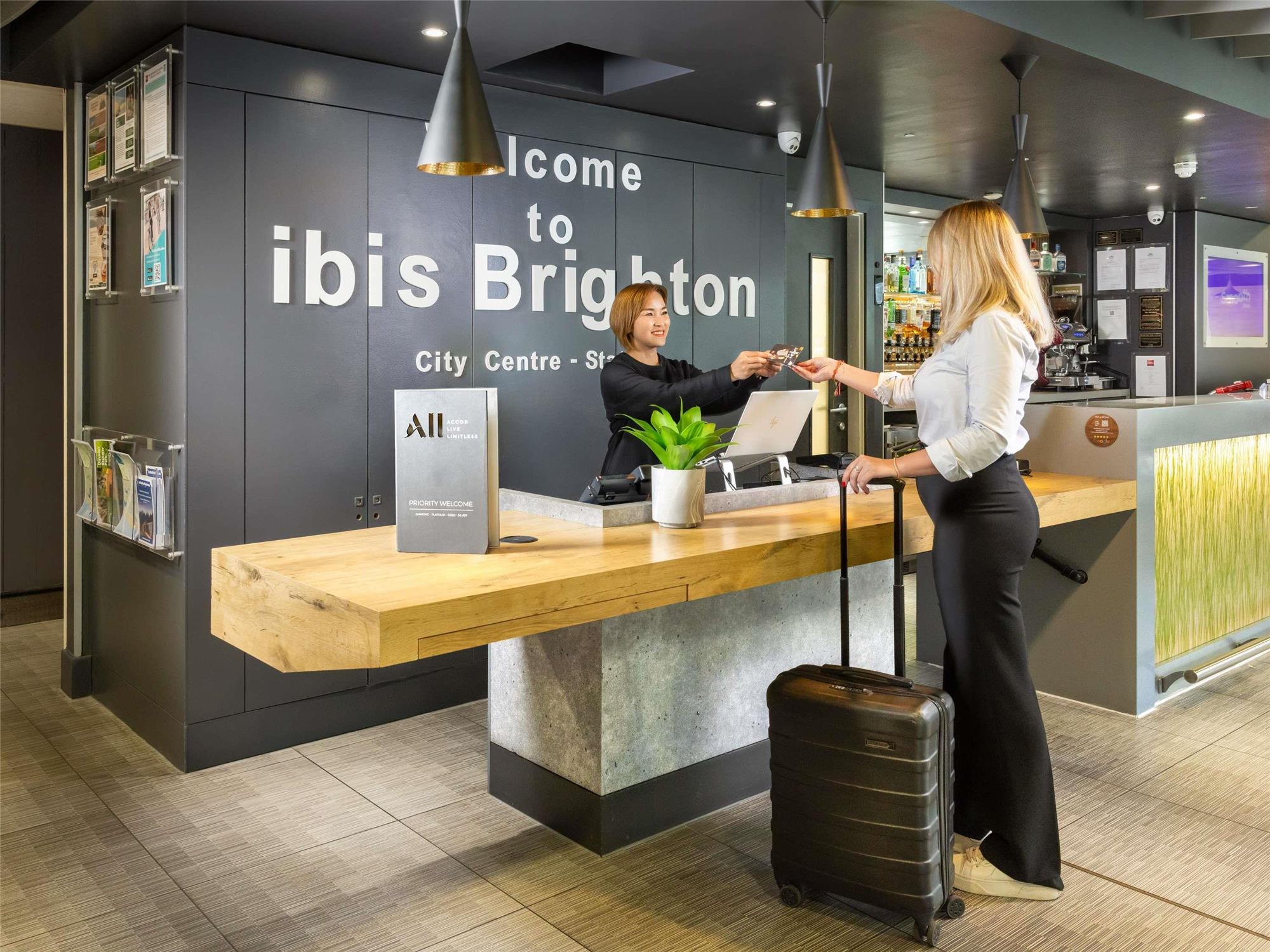 ibis Brighton City Centre - Station 2