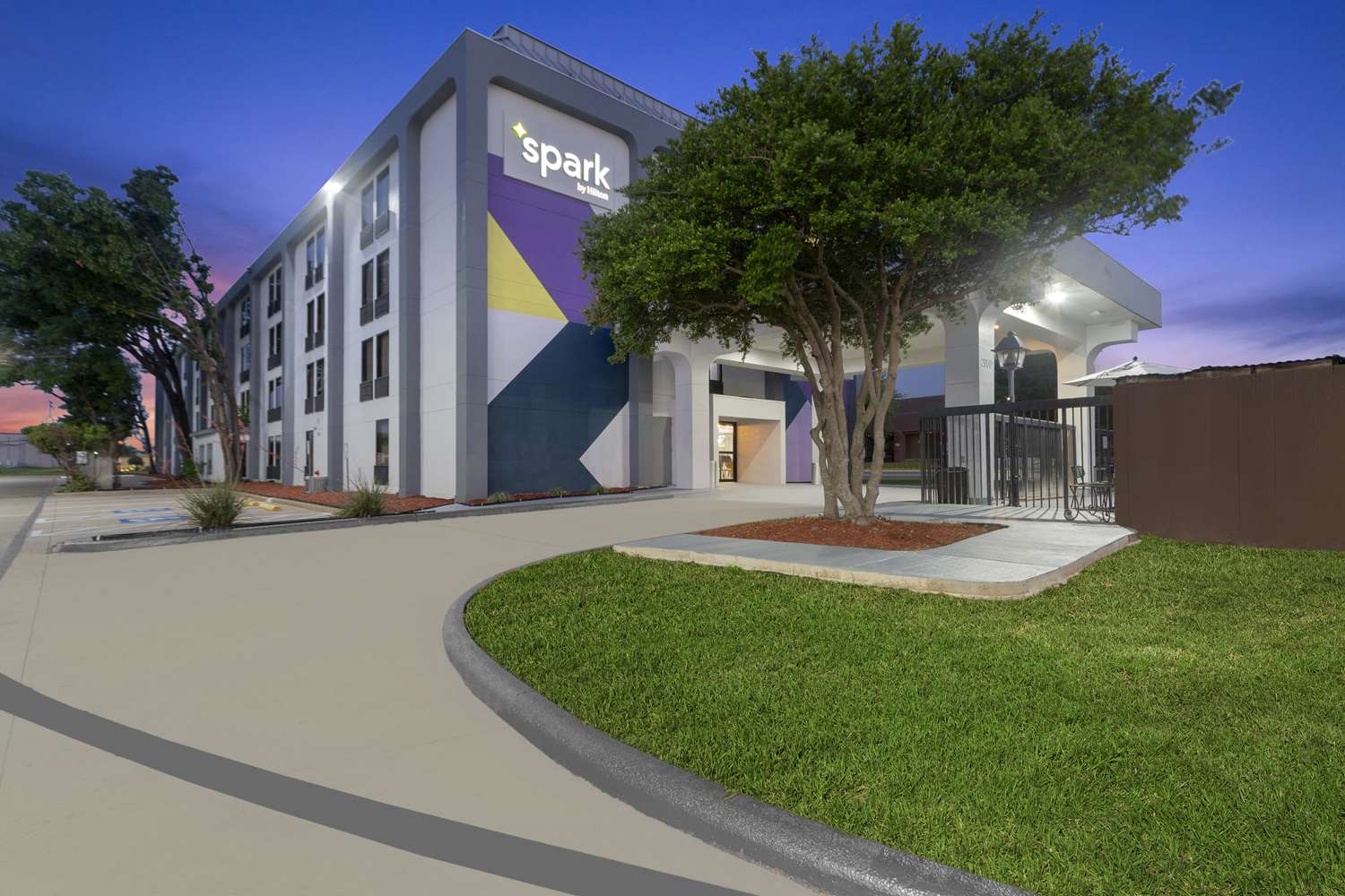 Spark by Hilton Grand Prairie 1