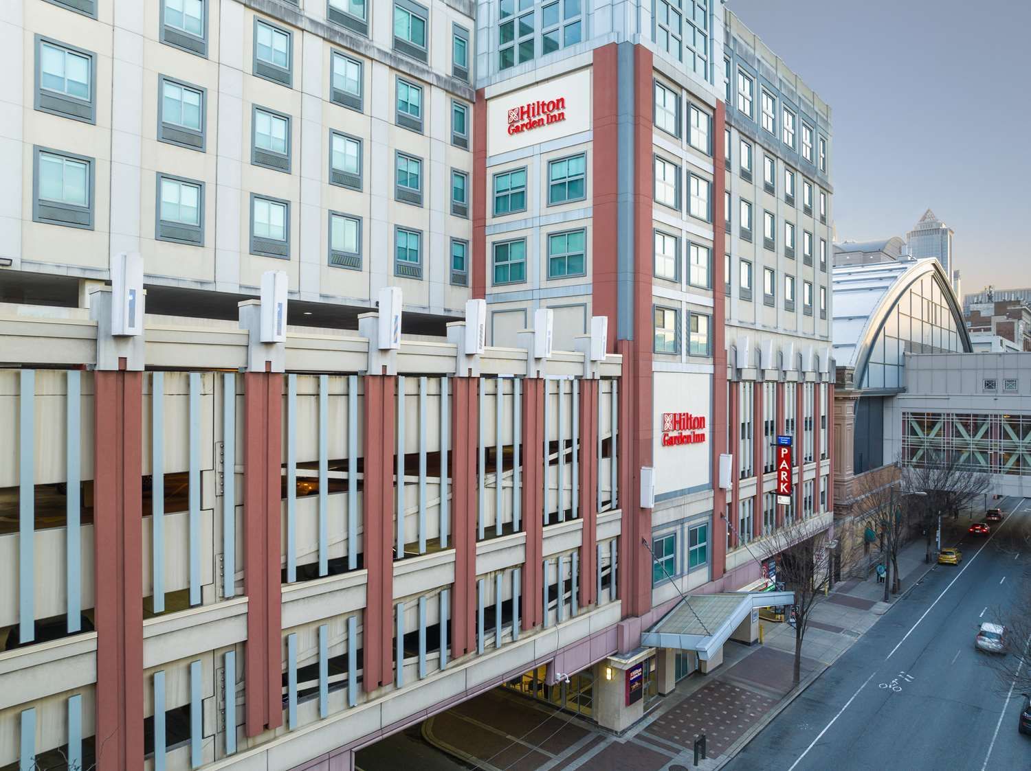 Hilton Garden Inn Philadelphia Center City 2