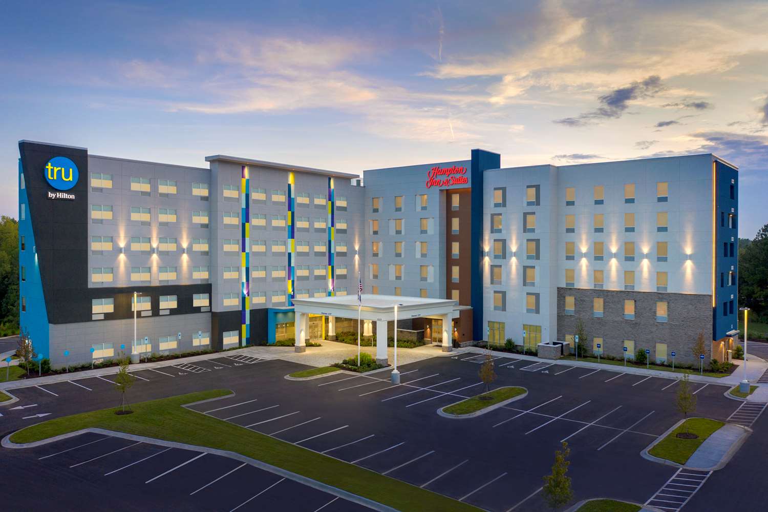 Hampton Inn & Suites Charlotte Airport Lake Pointe 2