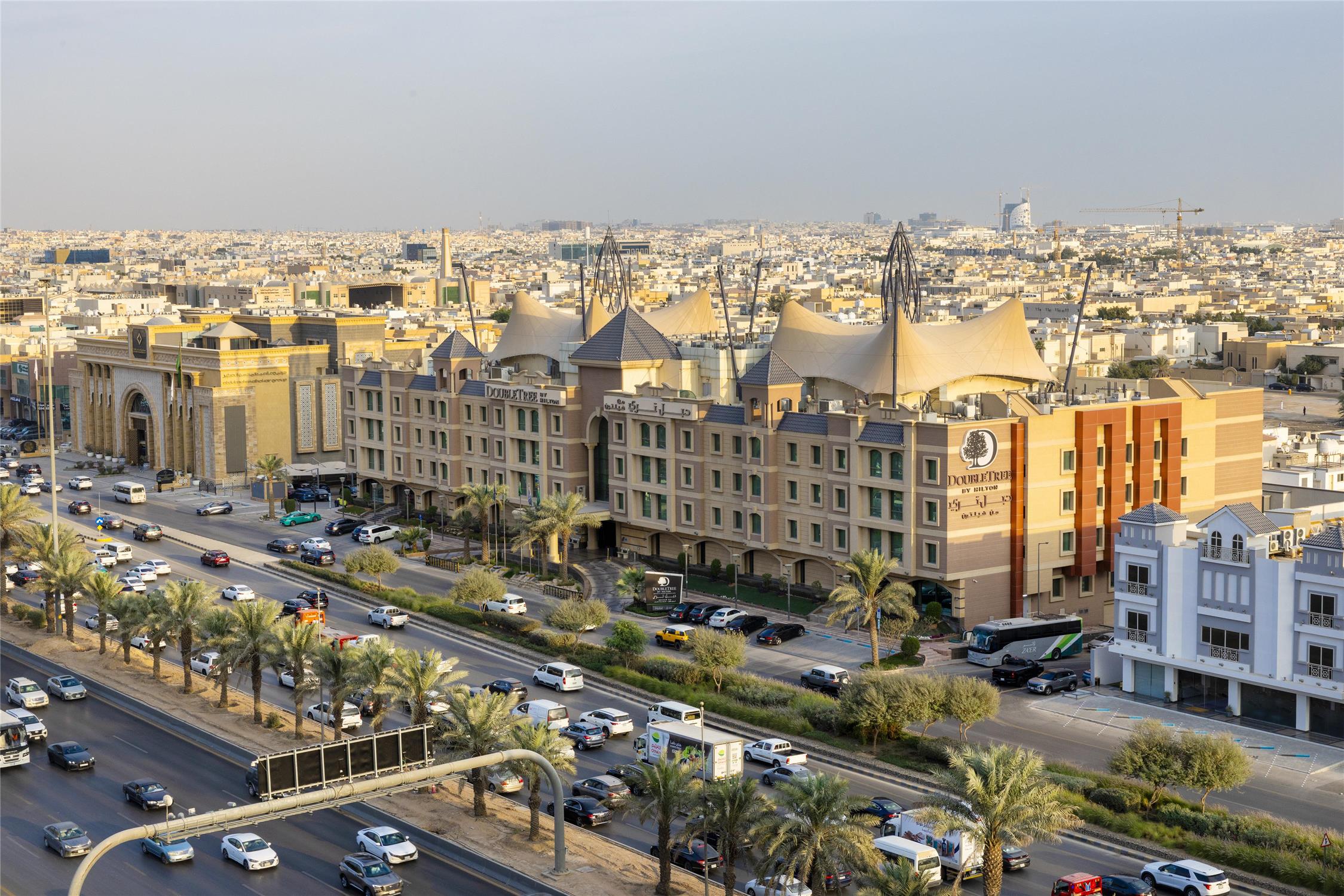 DoubleTree by Hilton Hotel Riyadh - Al Muroj Business Gate 2