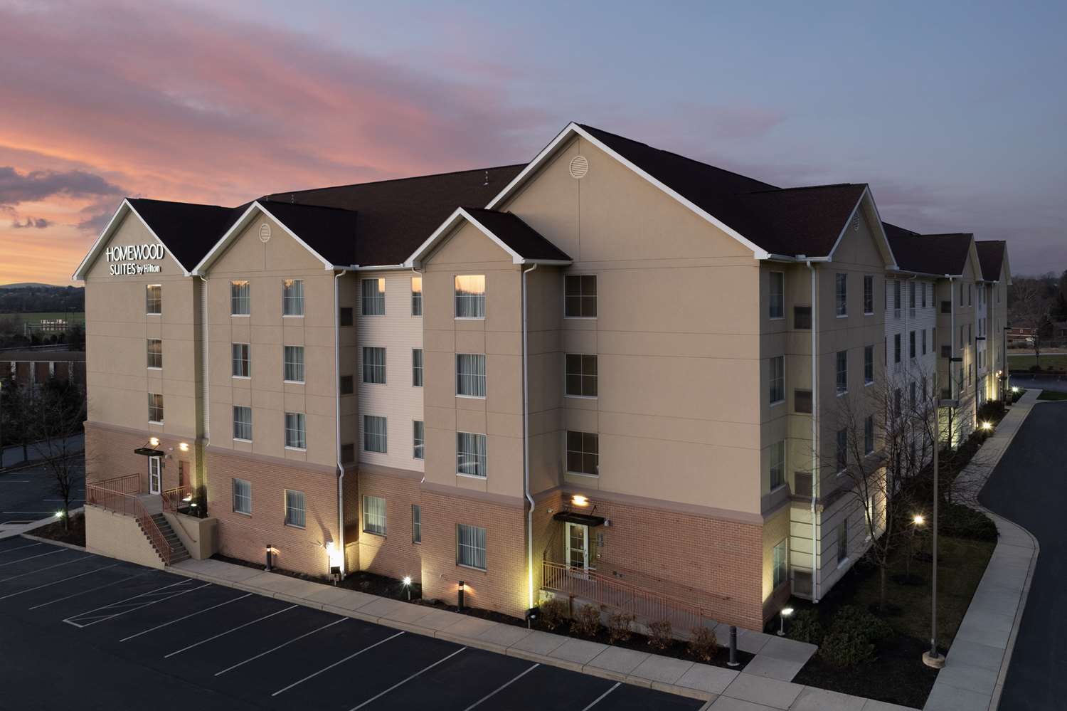 Homewood Suites by Hilton York 1
