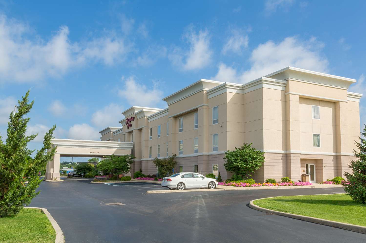 Hampton Inn Goshen 2