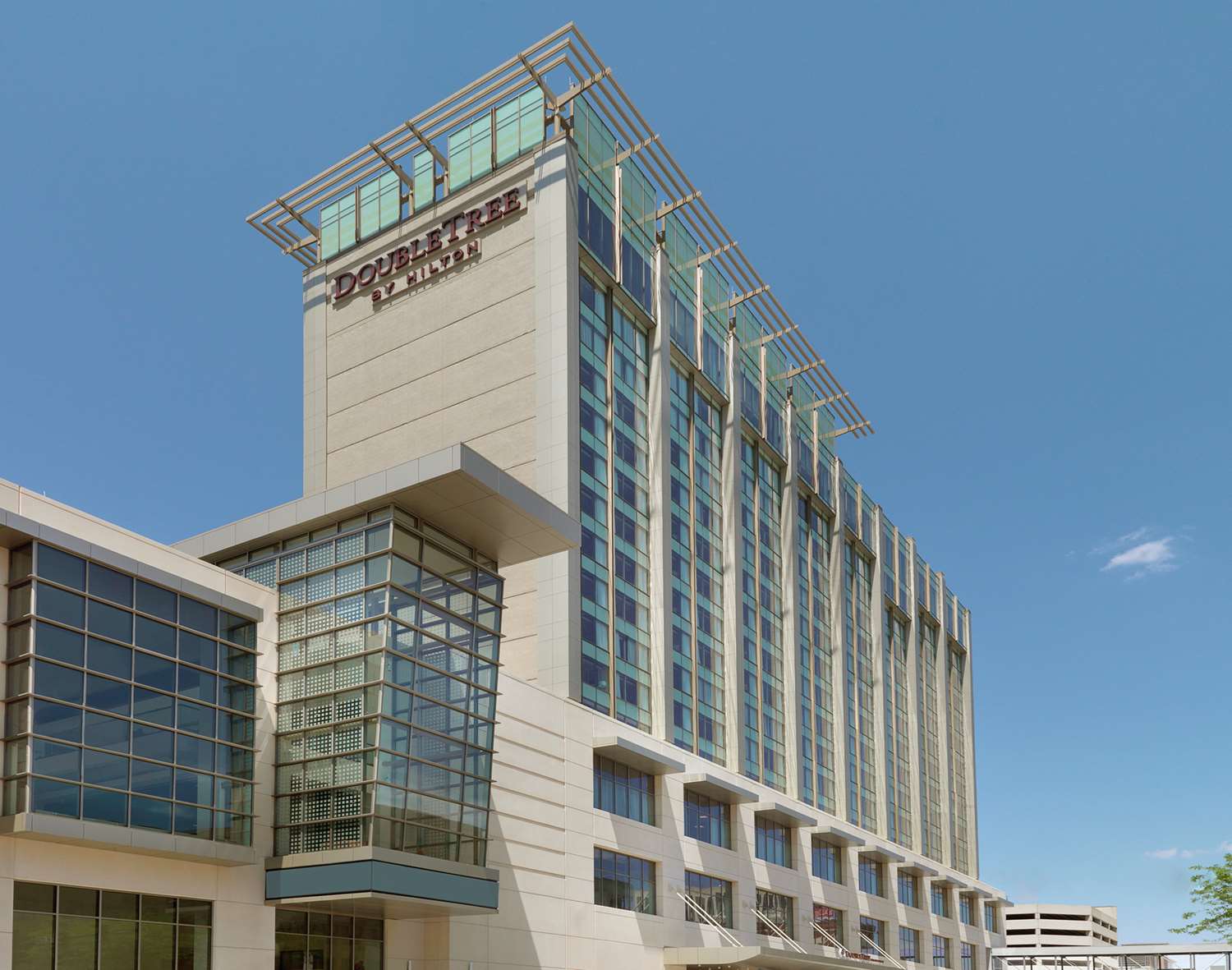 DoubleTree by Hilton Cedar Rapids Convention Complex 2