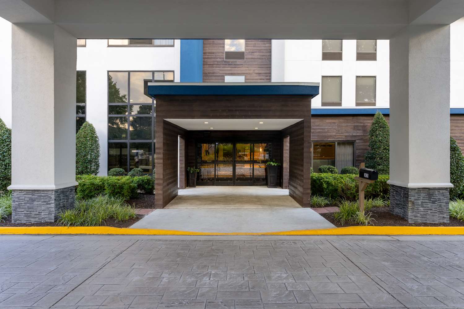 Hampton Inn Richmond-Southwest-Hull Street 2