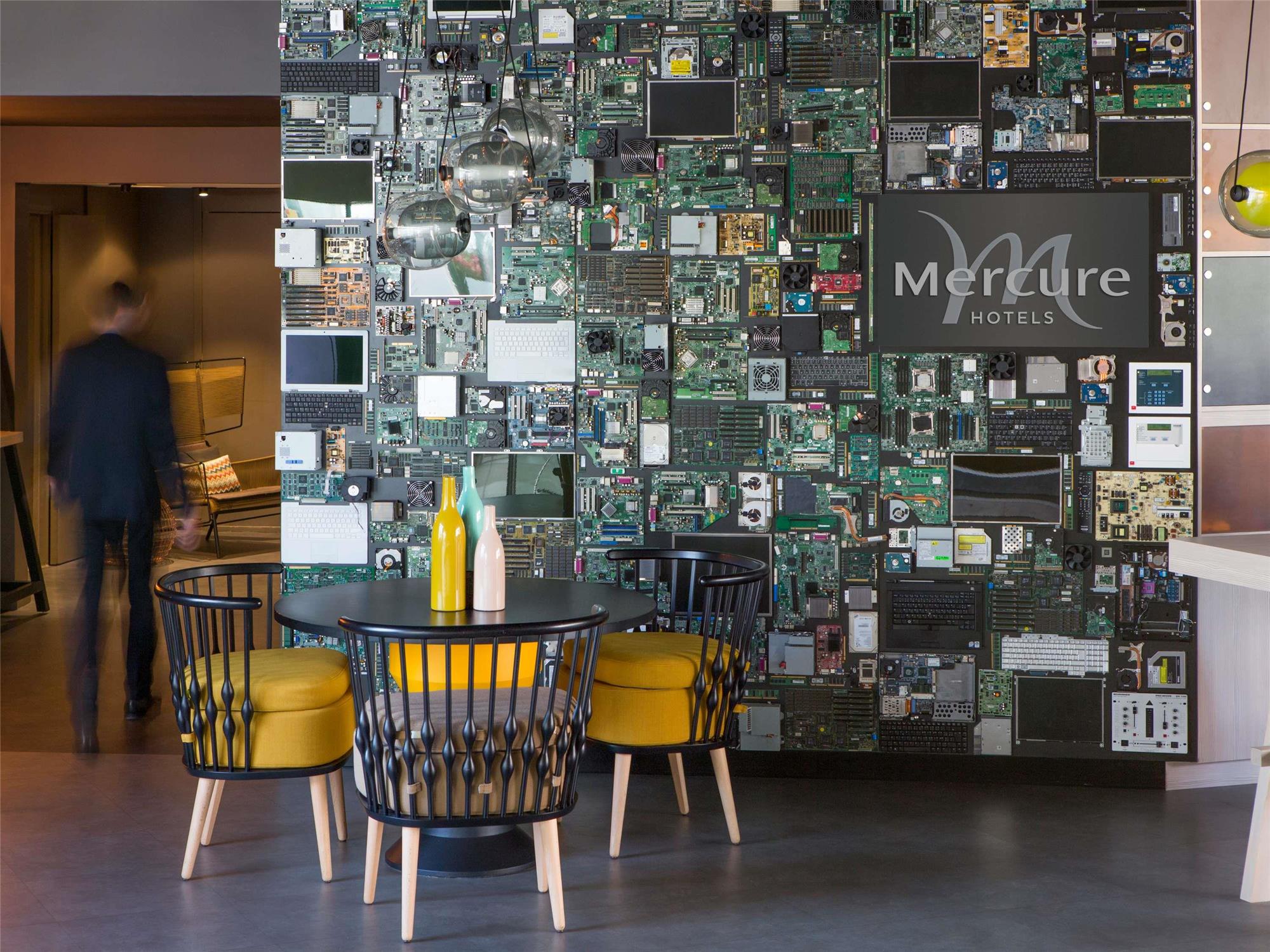 Mercure Paris Sud Les Ulis-Courtaboeuf 1