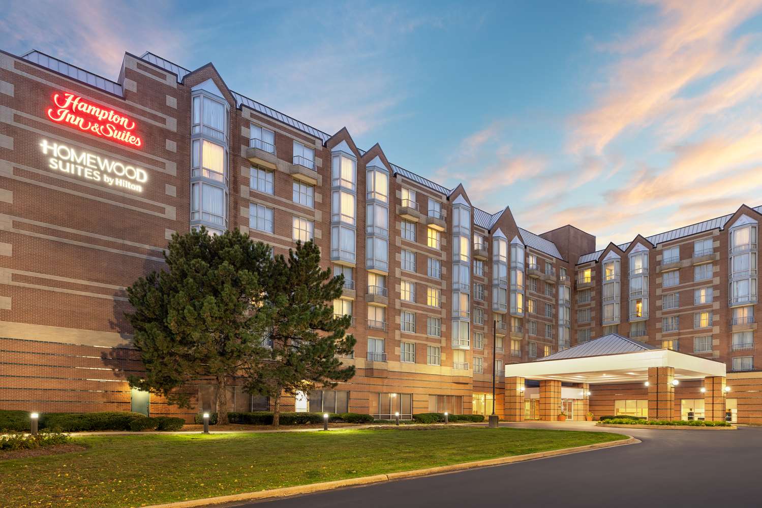 Hampton Inn & Suites Downers Grove Chicago 2