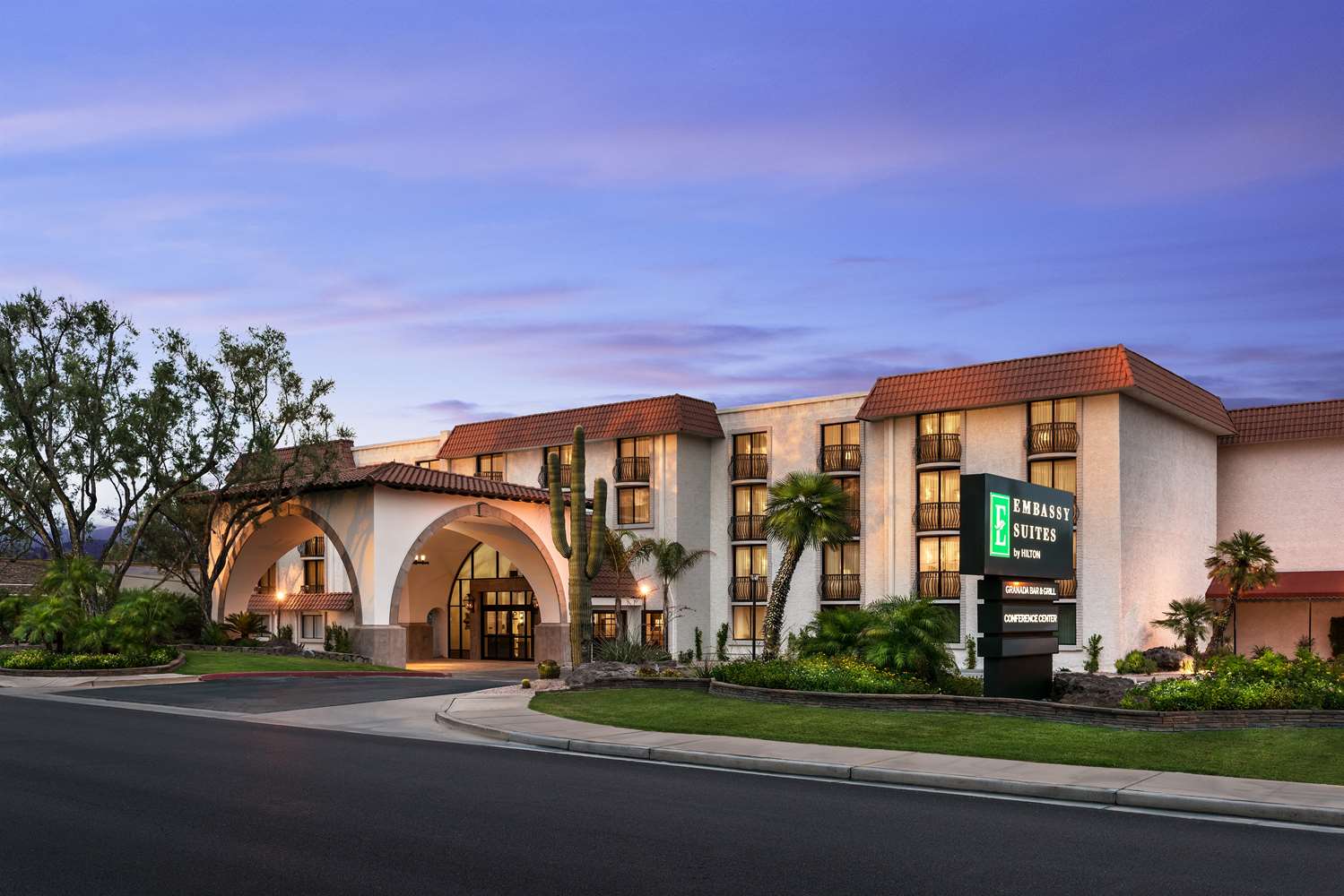 Embassy Suites by Hilton Scottsdale Resort 2