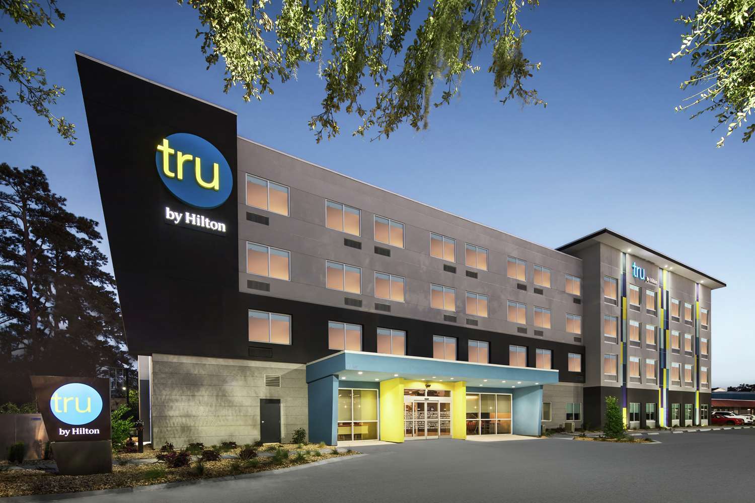 Tru By Hilton Savannah Midtown 1