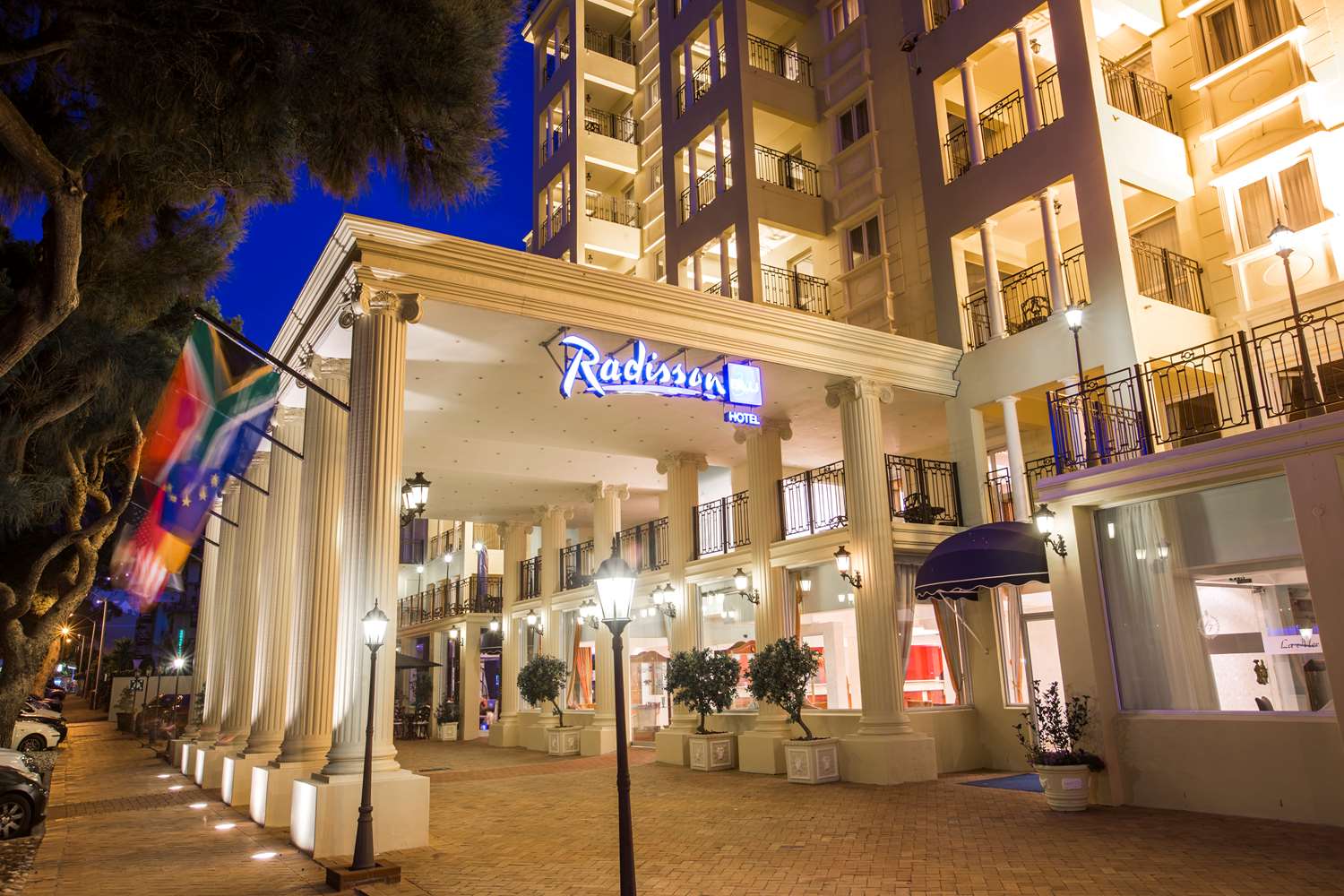 Radisson Blu Le Vendome Hotel 1