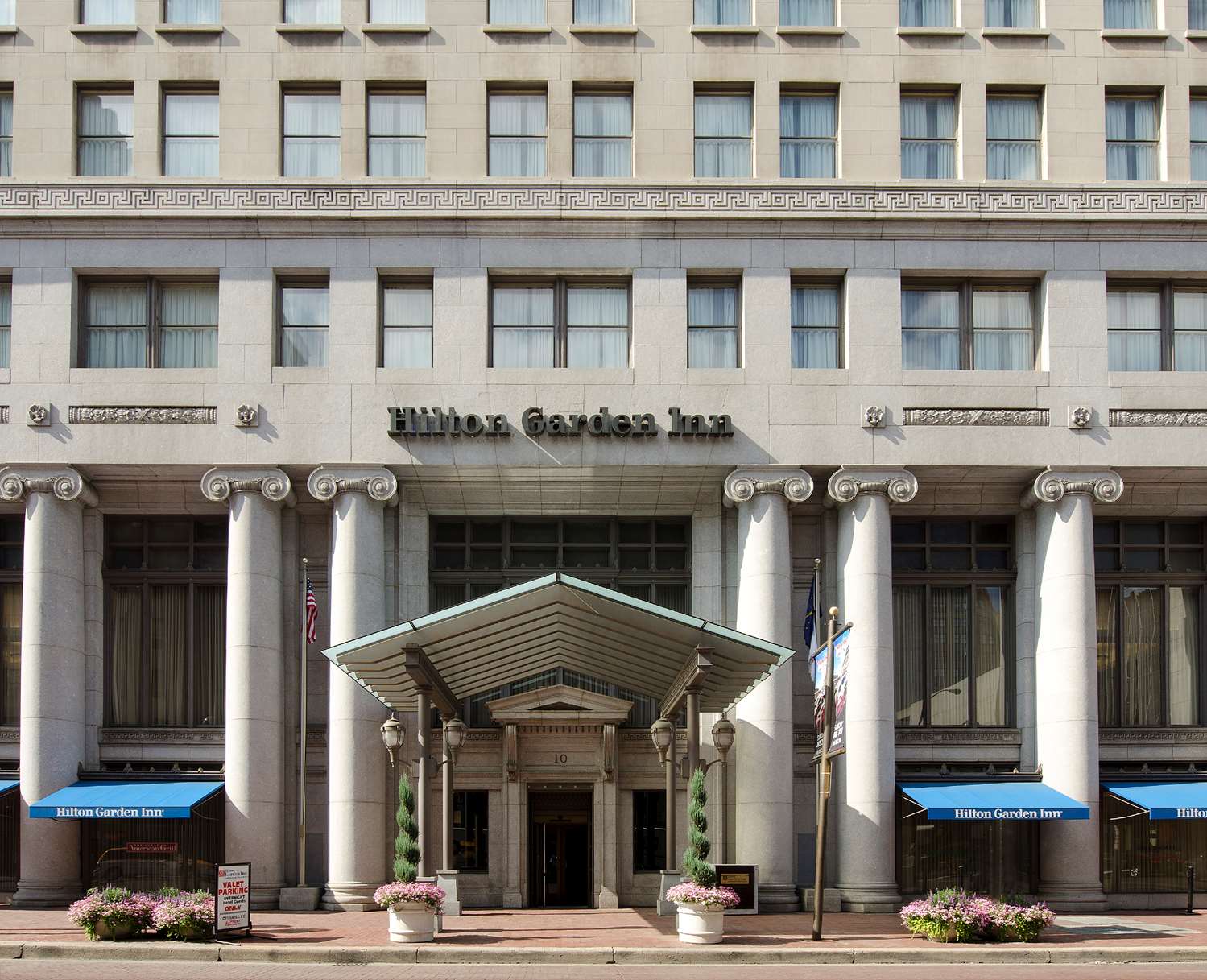 Hilton Garden Inn Indianapolis Downtown 1