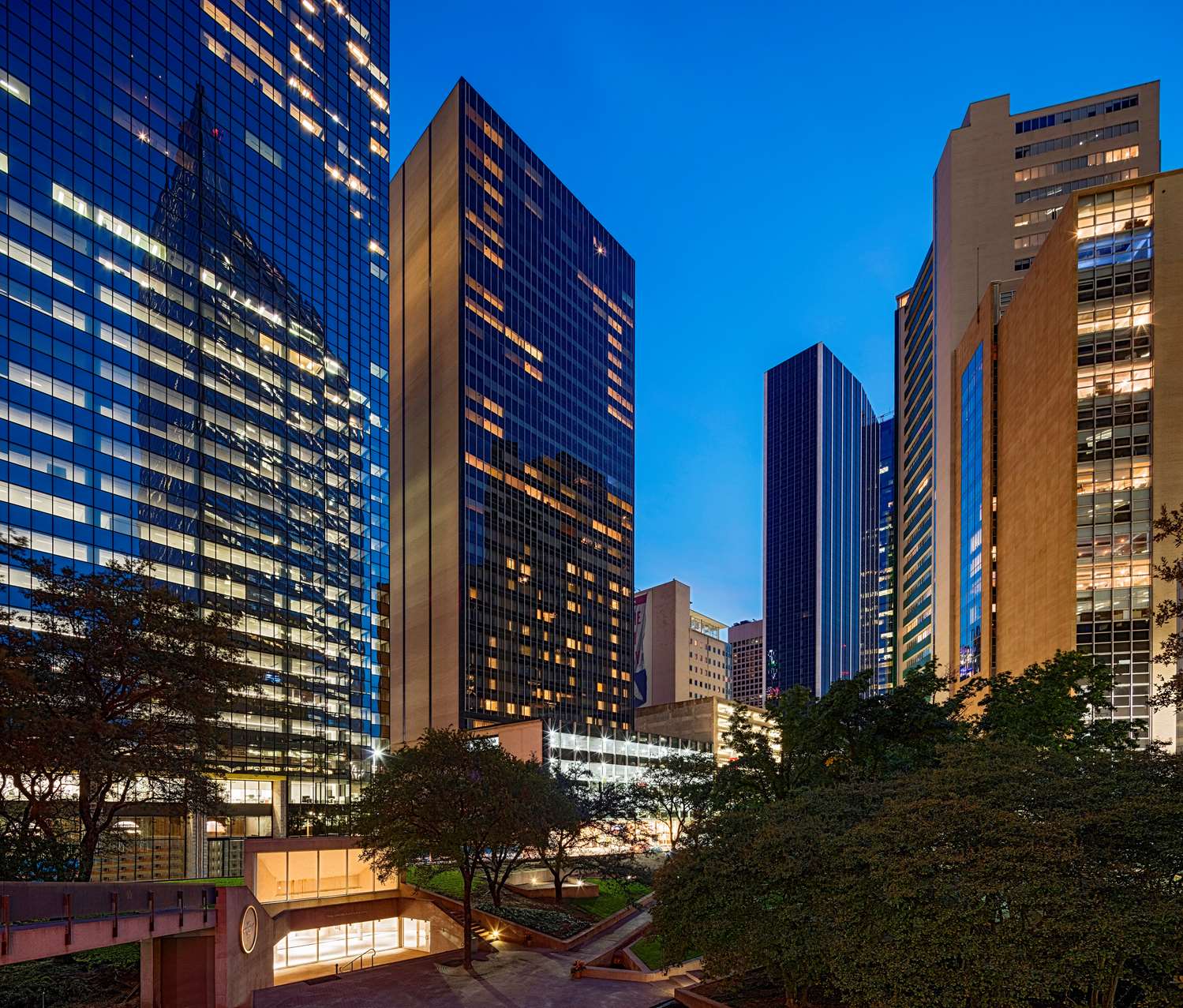 Hilton Garden Inn Downtown Dallas 2