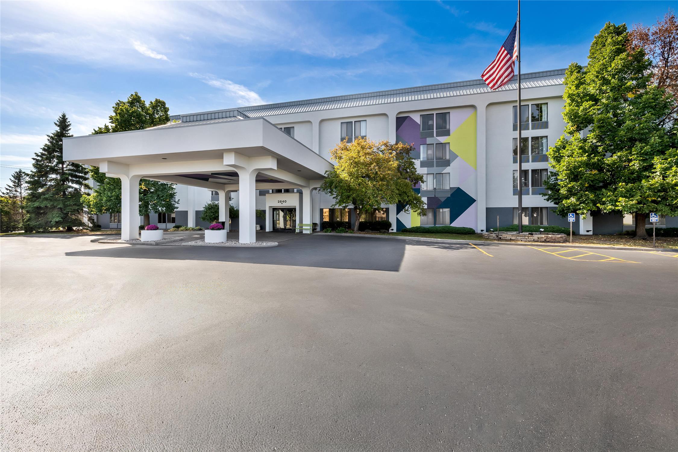 Spark by Hilton Green Bay 1