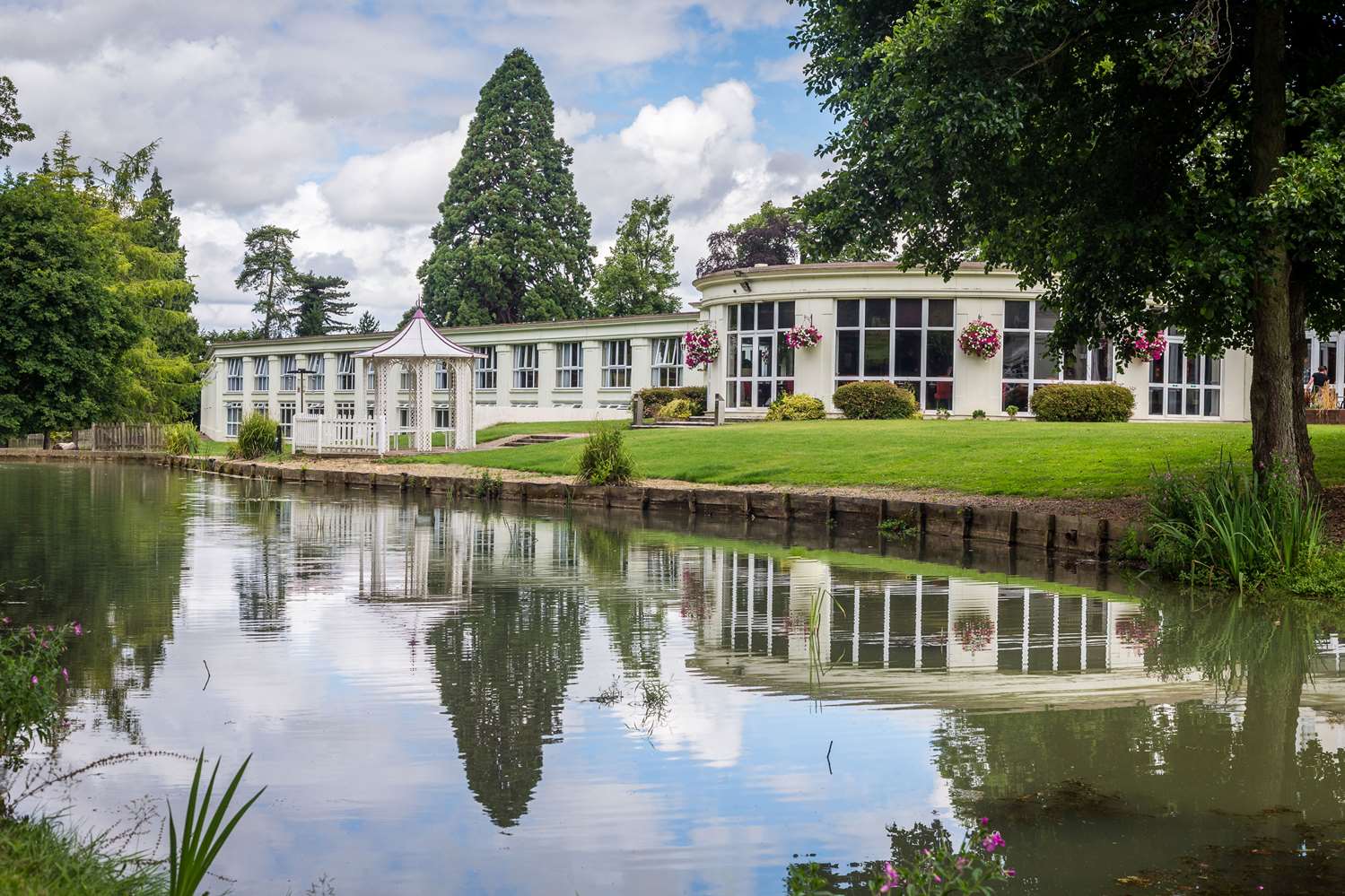 DoubleTree by Hilton Cheltenham-Cotswolds 2