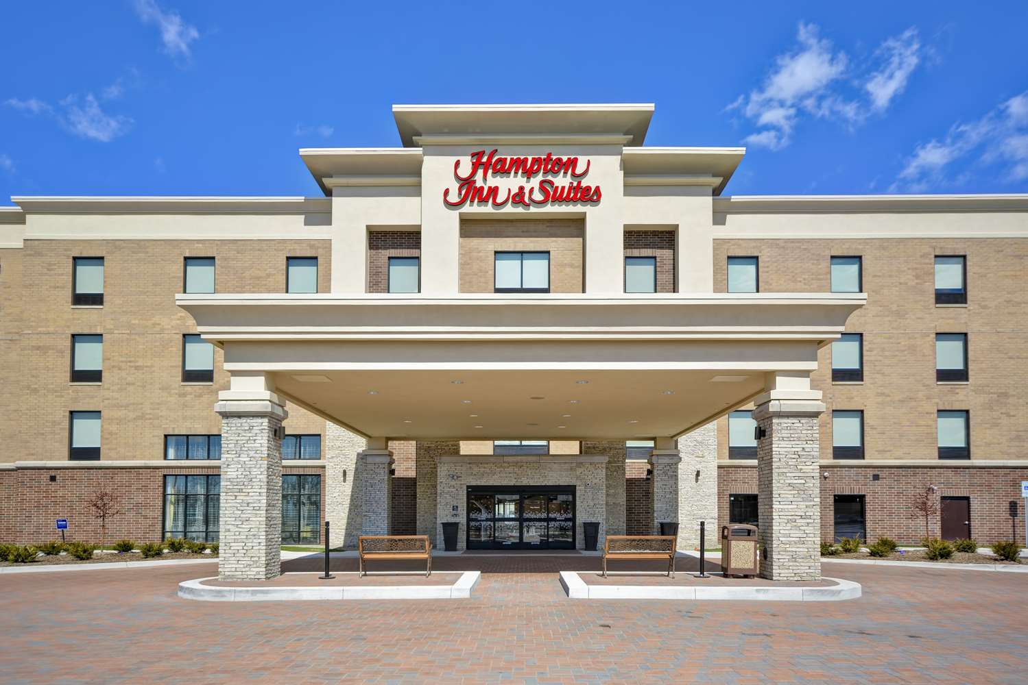 Hampton Inn & Suites Detroit/Warren 1