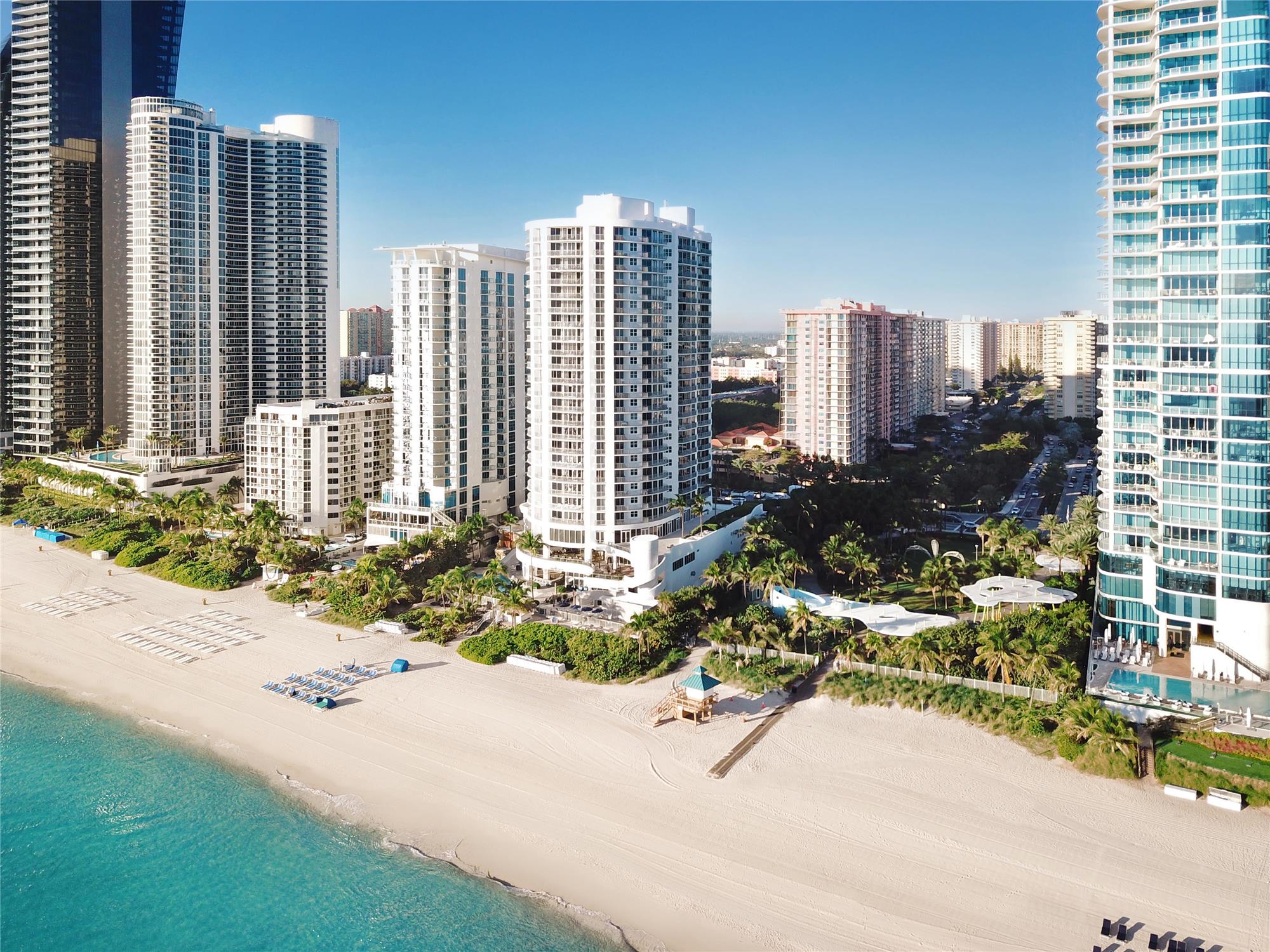 DoubleTree Resort & Spa by Hilton Ocean Point-N. Miami Beach 1
