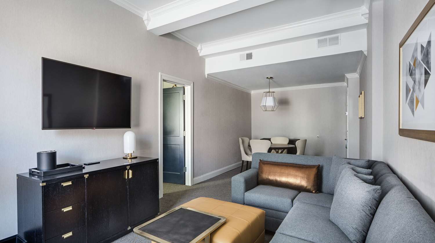 The Sire Hotel Lexington, Tapestry Collection by Hilton 1