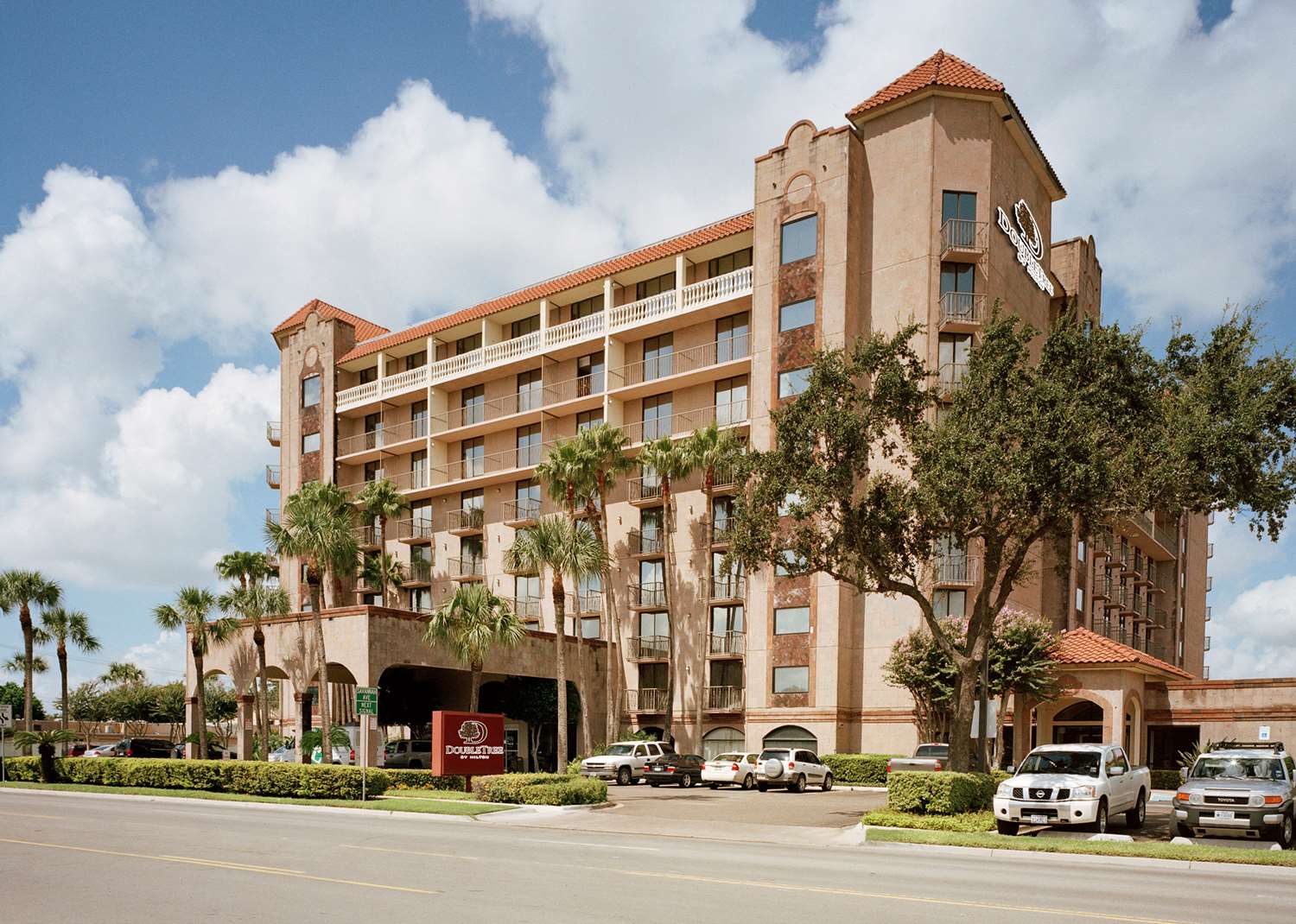 DoubleTree Suites by Hilton McAllen 2
