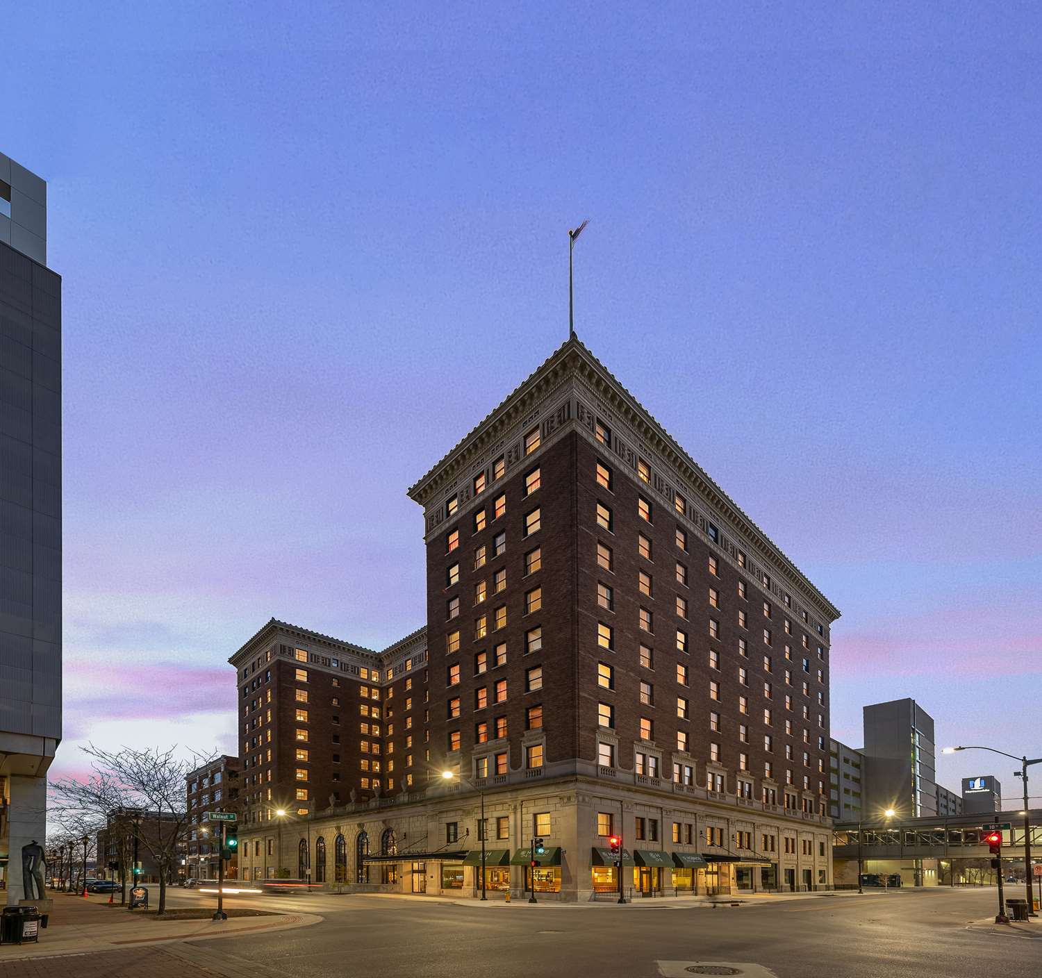 Hotel Fort Des Moines, Curio Collection By Hilton 1