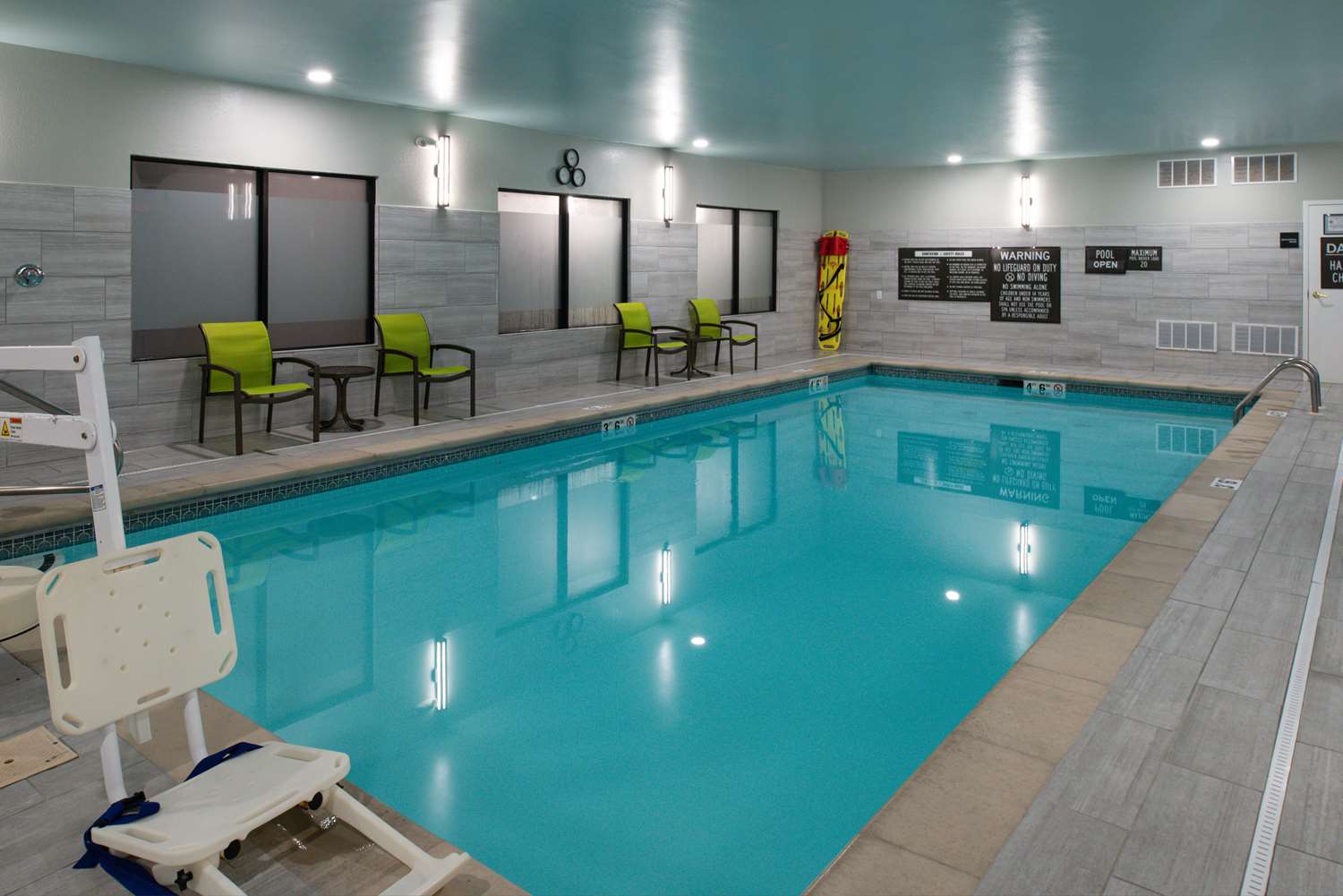 Hampton Inn Laporte 2