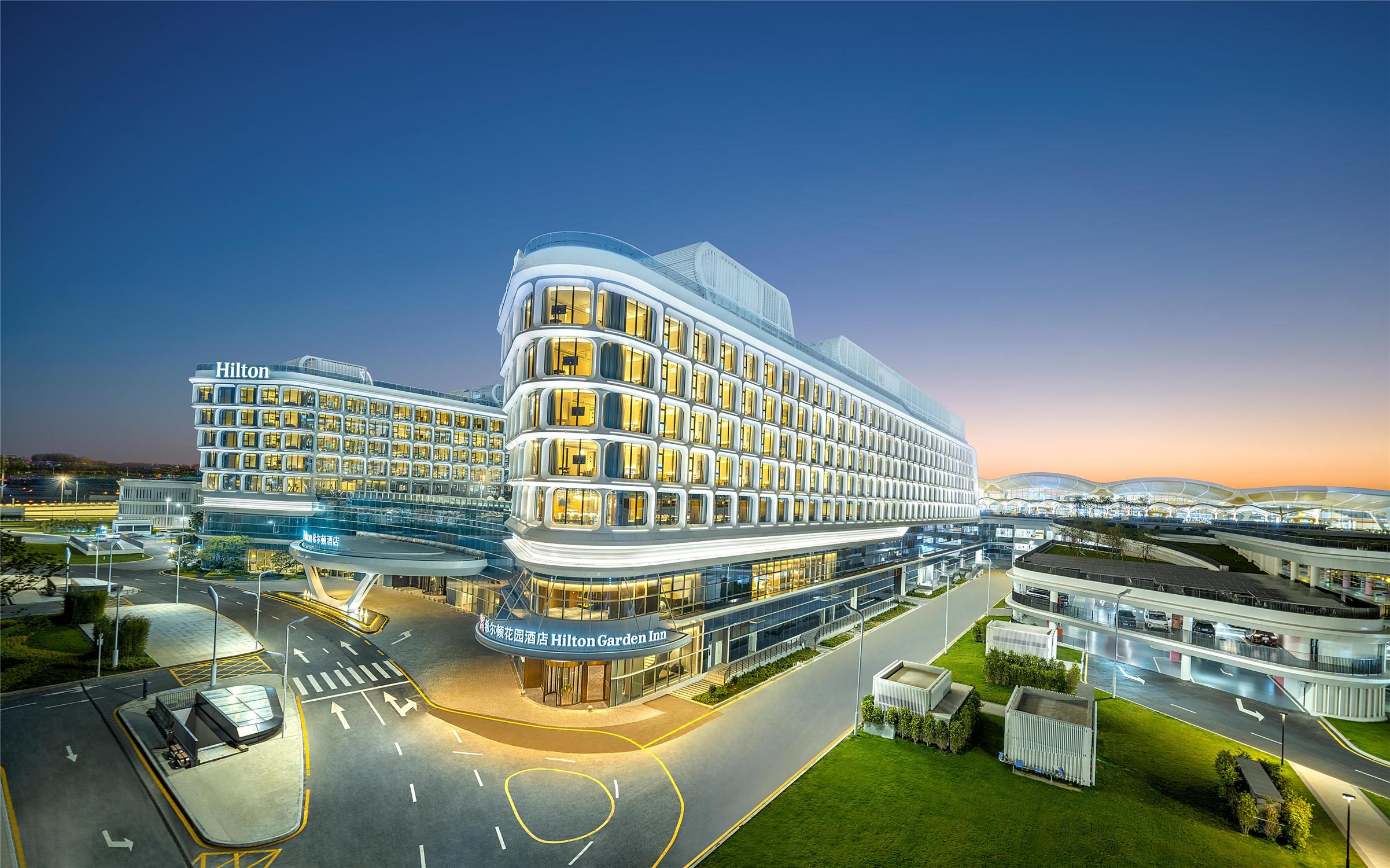 Hilton Garden Inn Guangzhou Baiyun Airport Terminal 3 2