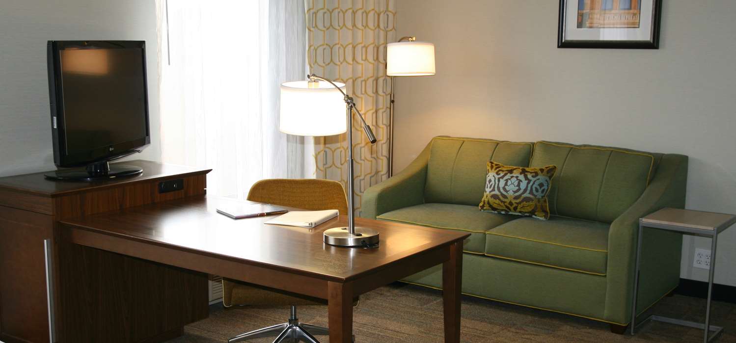 Non-smoking suite