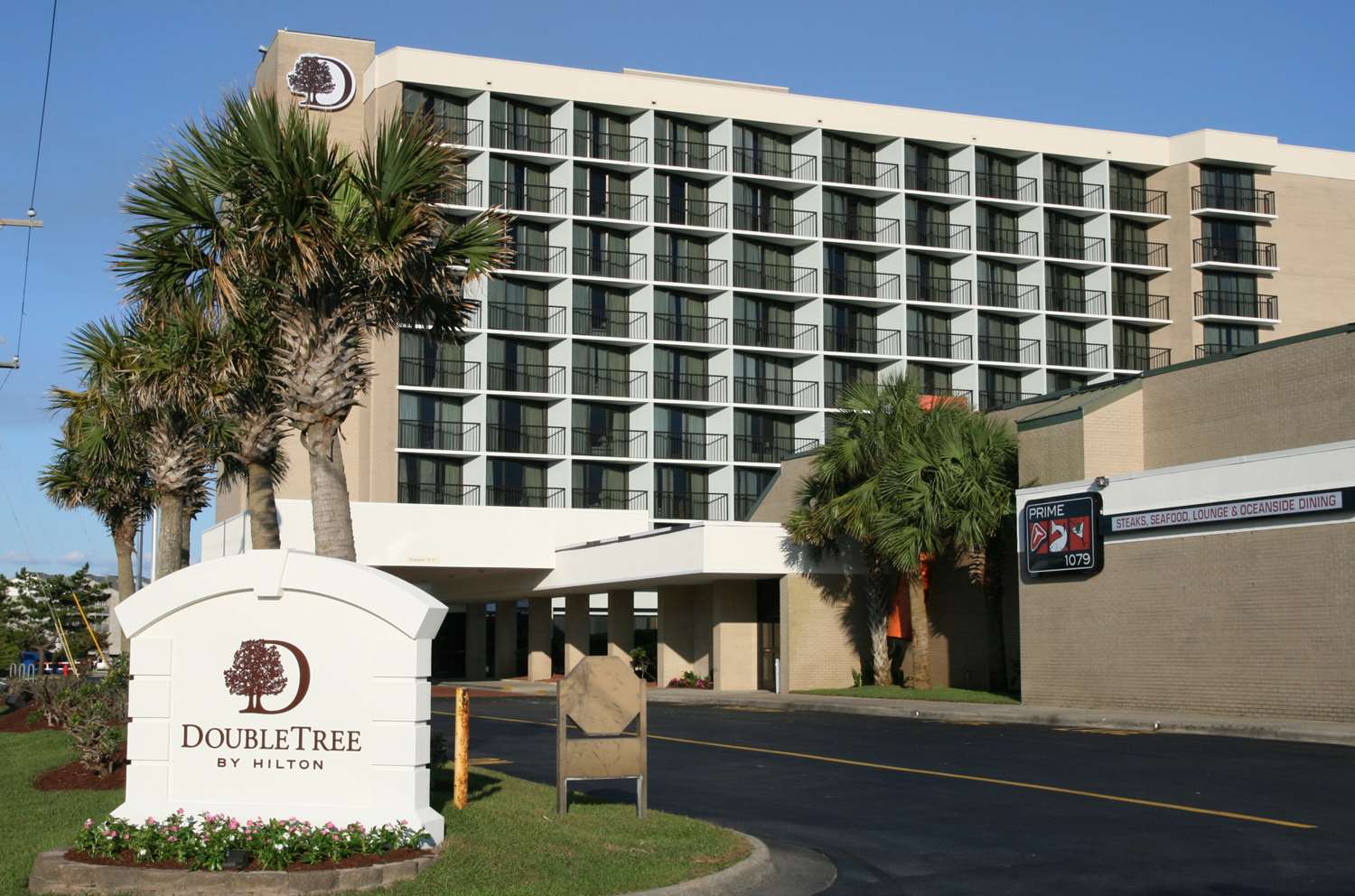 DoubleTree by Hilton Atlantic Beach Oceanfront 1