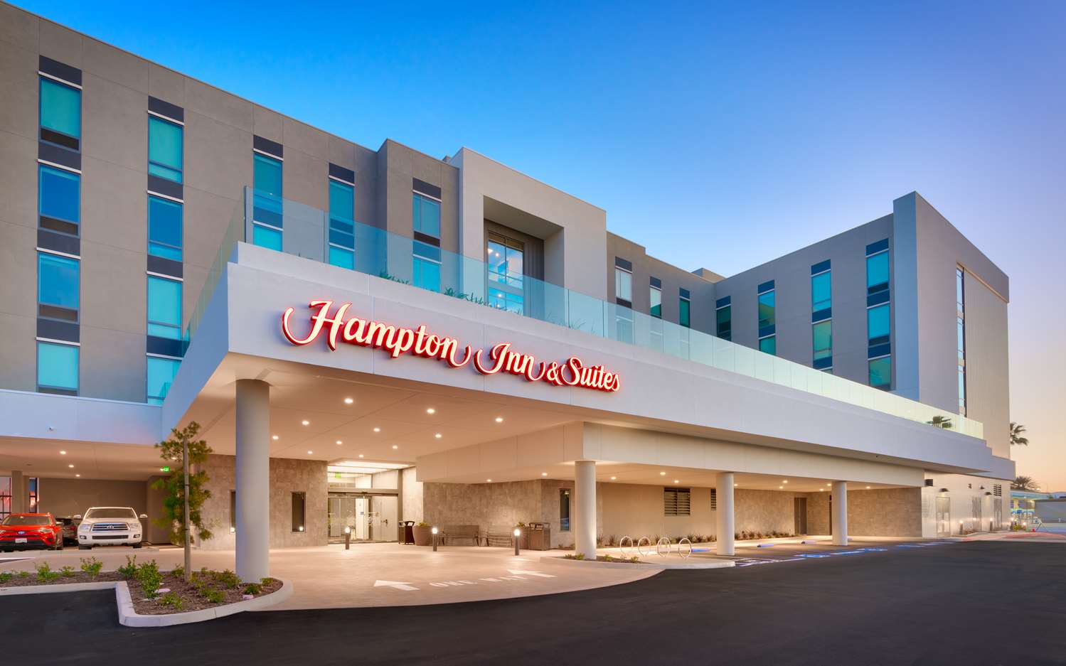 Hampton Inn & Suites Anaheim Resort Convention Center 1