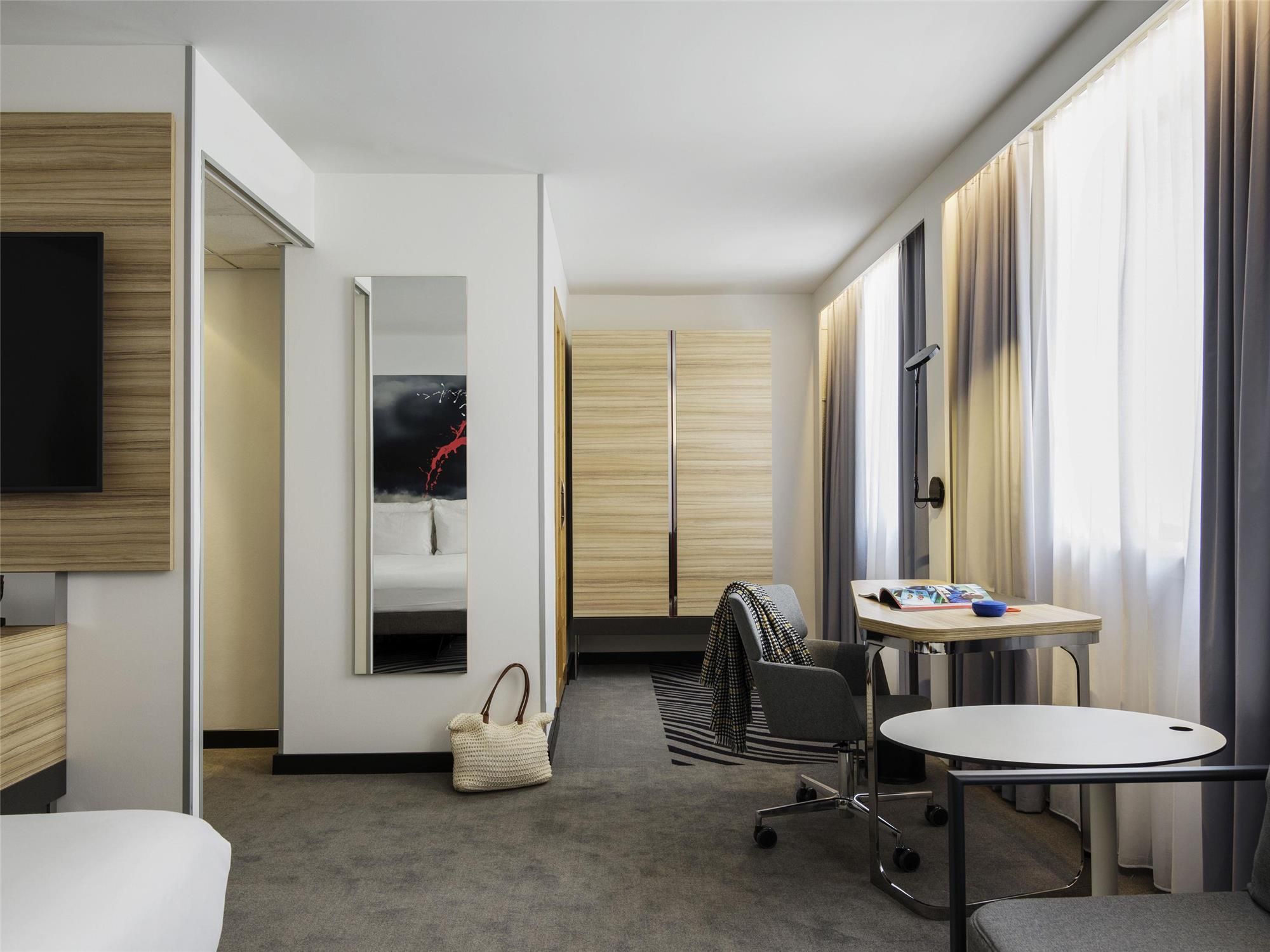 Executive Room