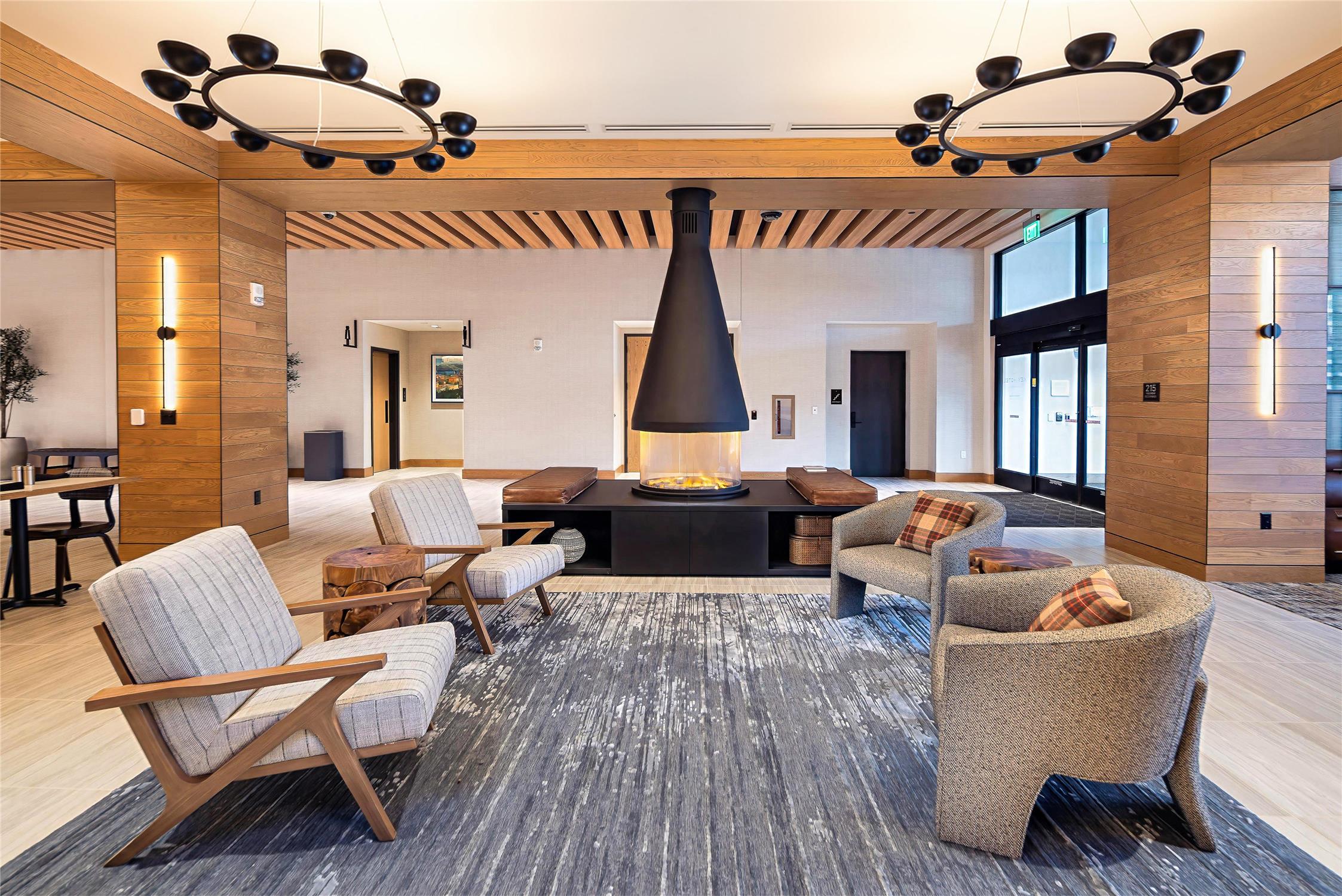 The Key Hotel Dubuque, Tapestry Collection By Hilton 2