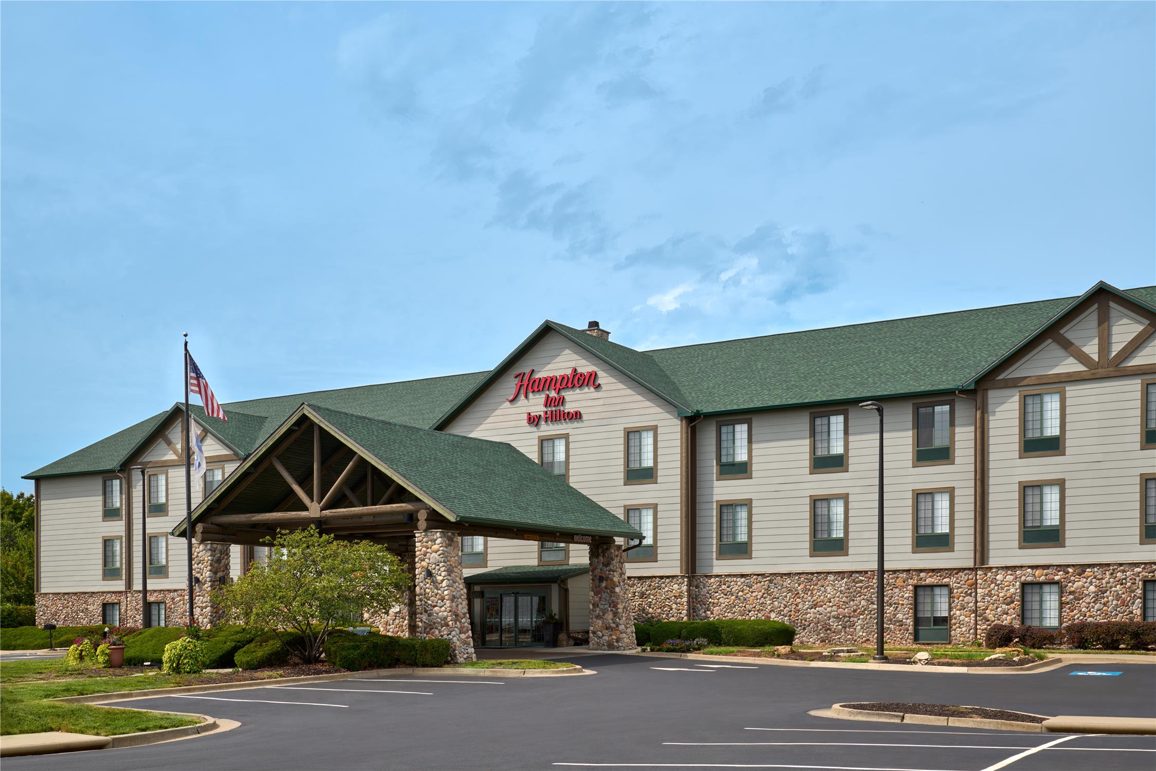 Hampton Inn Kansas City The Legends 1