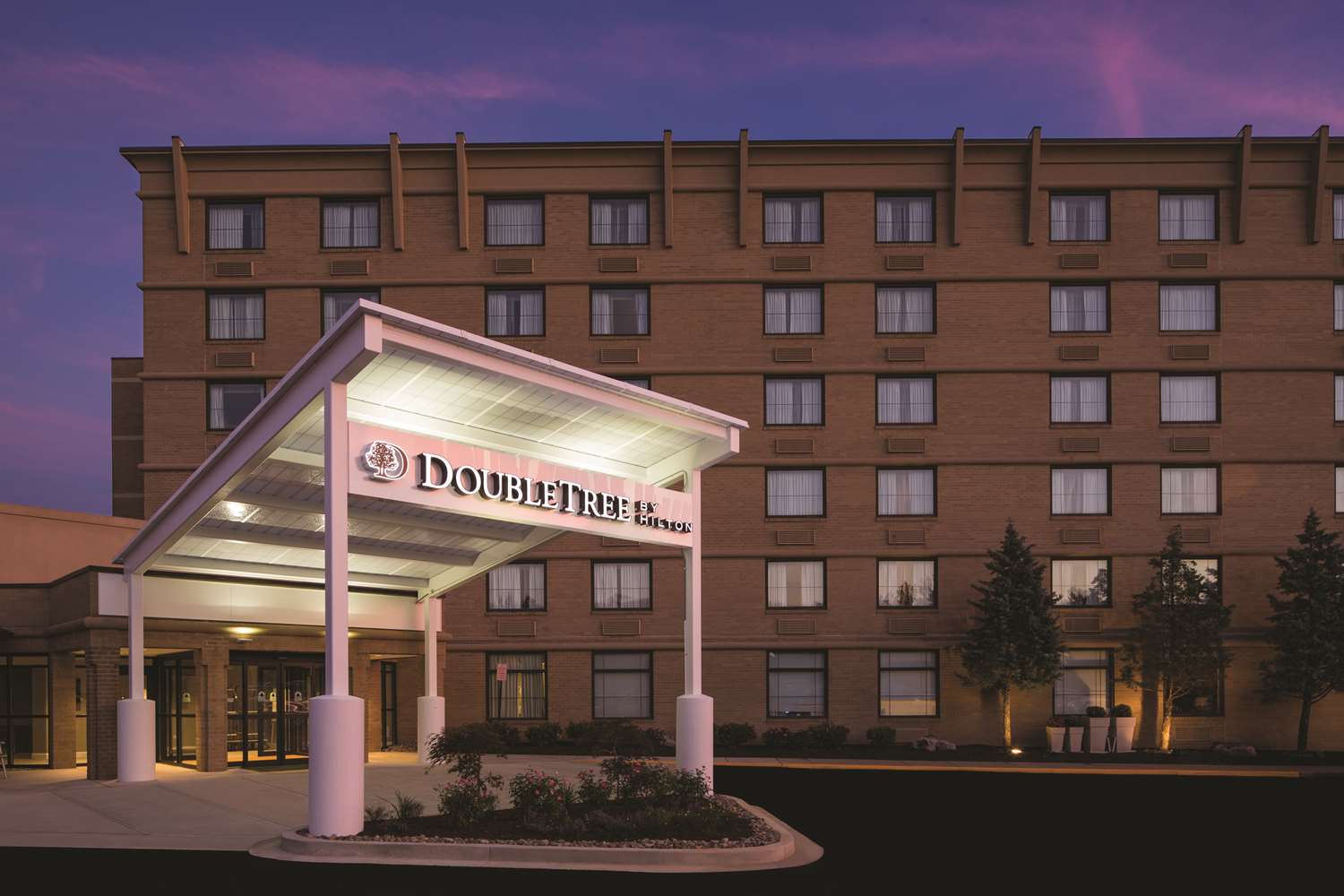 DoubleTree by Hilton Hotel Laurel 2