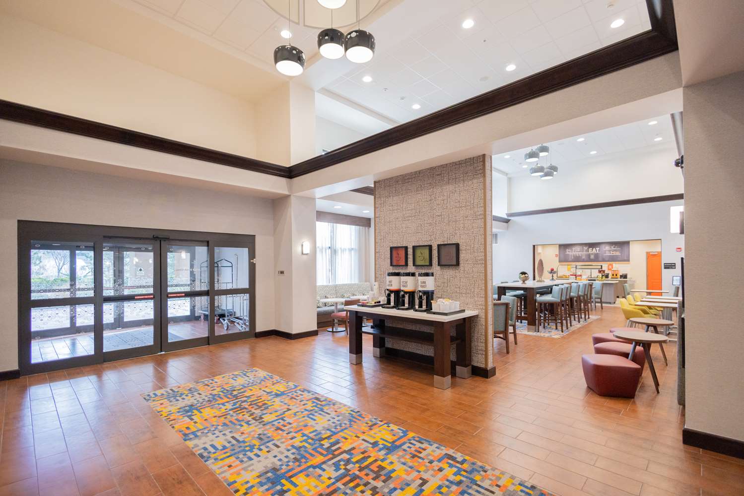 Hampton Inn & Suites Seattle/Kent,WA 2