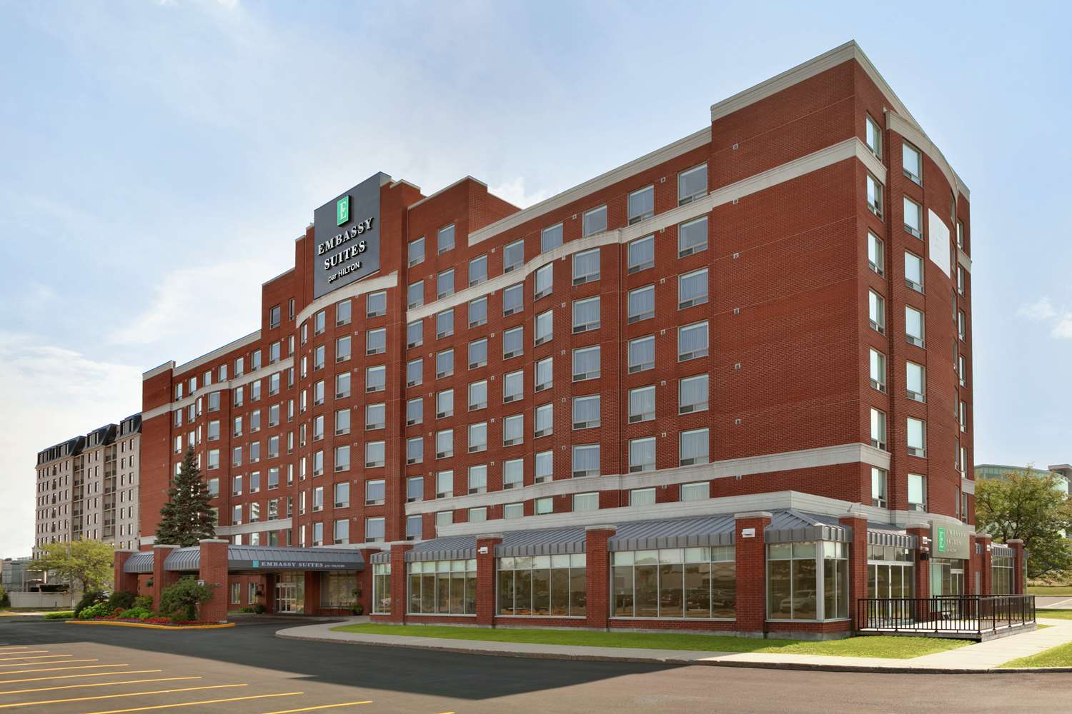 Embassy Suites By Hilton Montreal Airport 2
