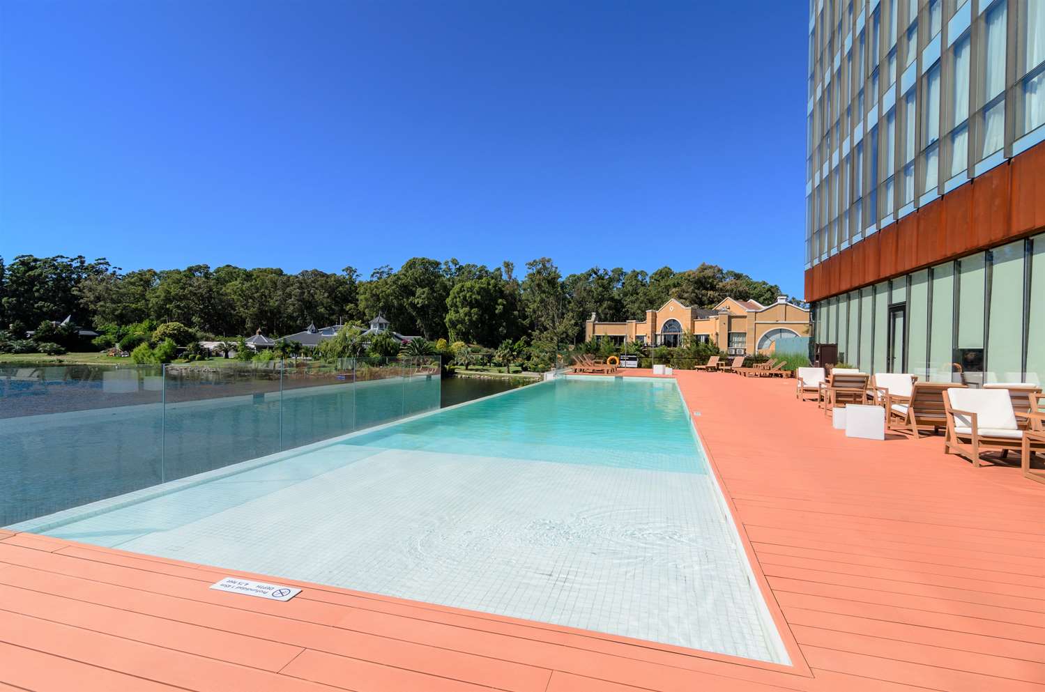 Hampton By Hilton Montevideo Carrasco 1