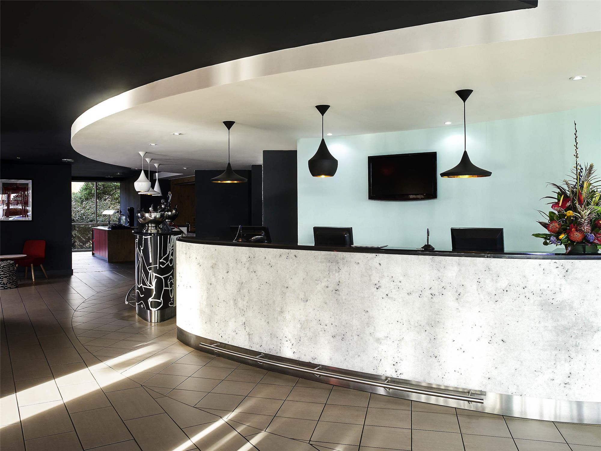 ibis Swansea 2