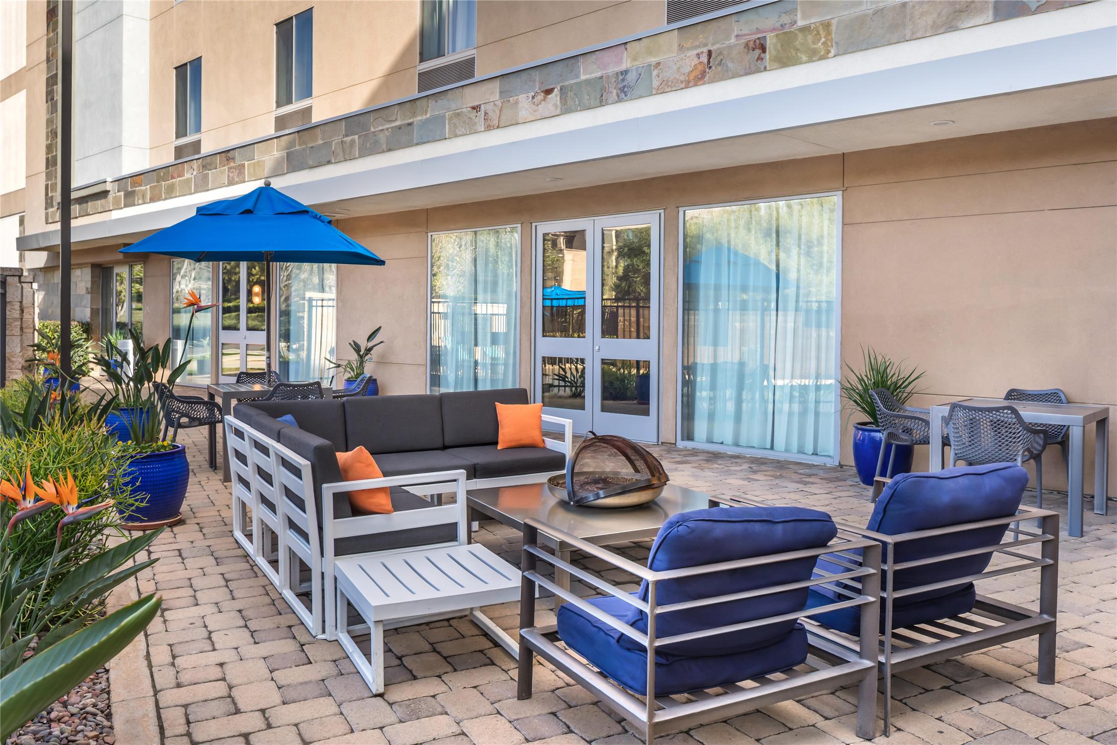 Hampton Inn & Suites Riverside/Corona East 2