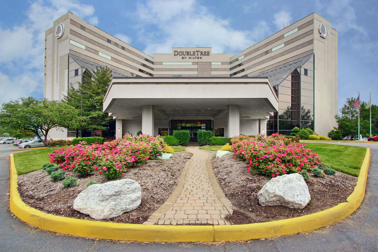 DoubleTree by Hilton Newark Airport 2